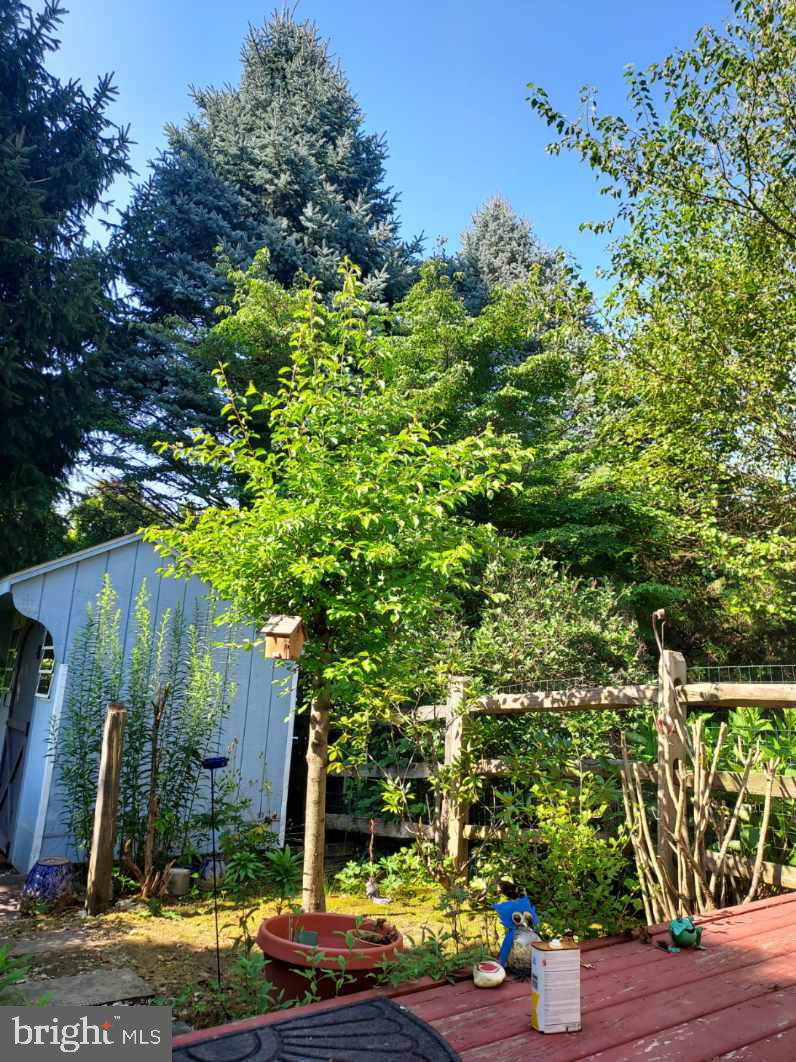 430 CARMARTHEN COURT