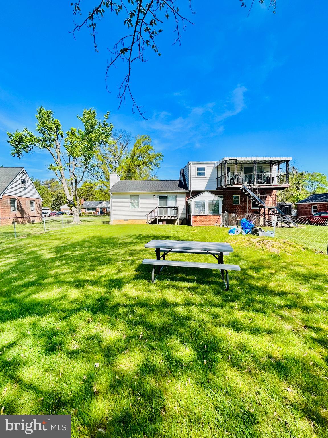 BUCKLERS - Residential