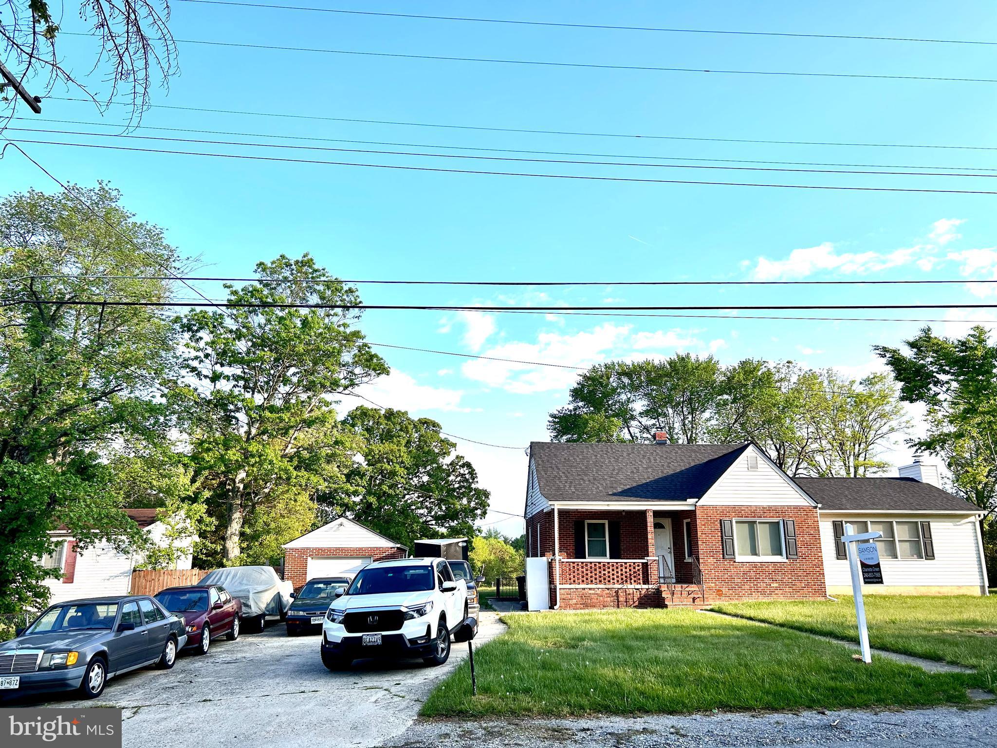 BUCKLERS - Residential