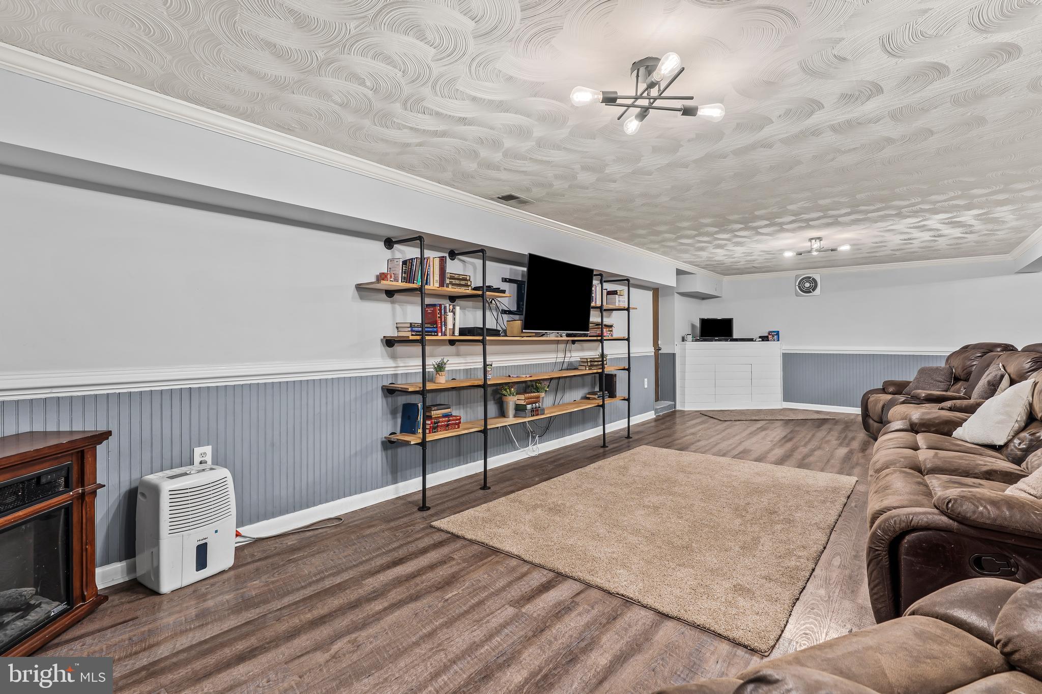 BELVEDERE HEIGHTS - Residential