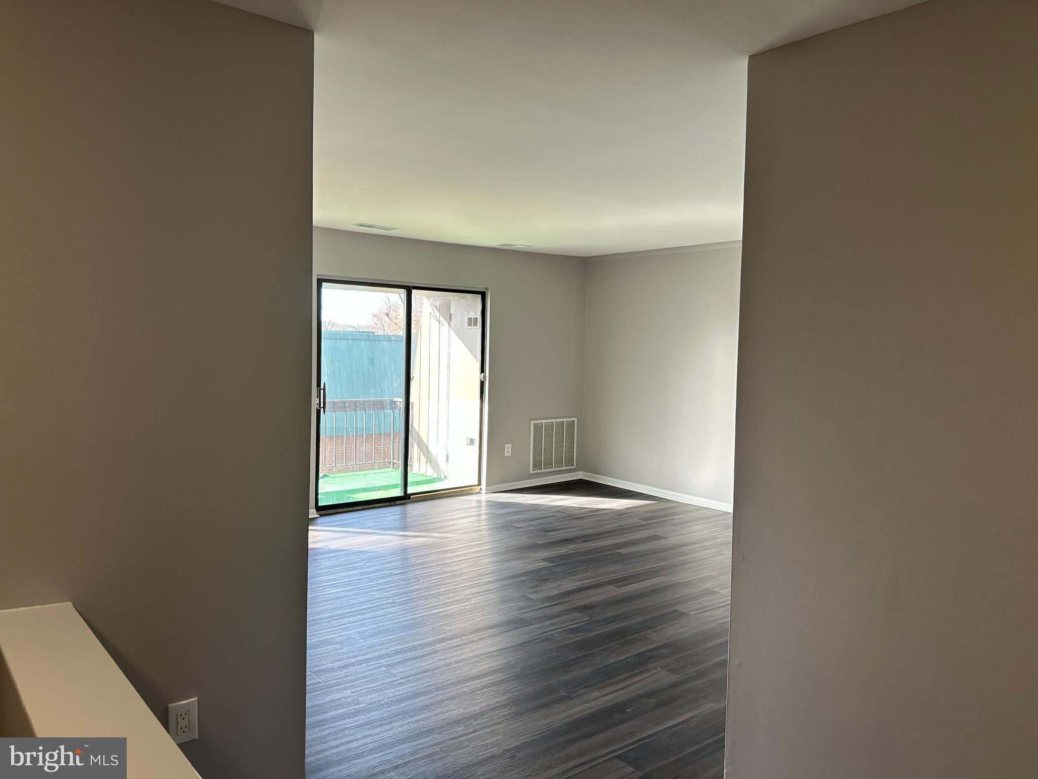 THE MEADOWS - Residential Lease