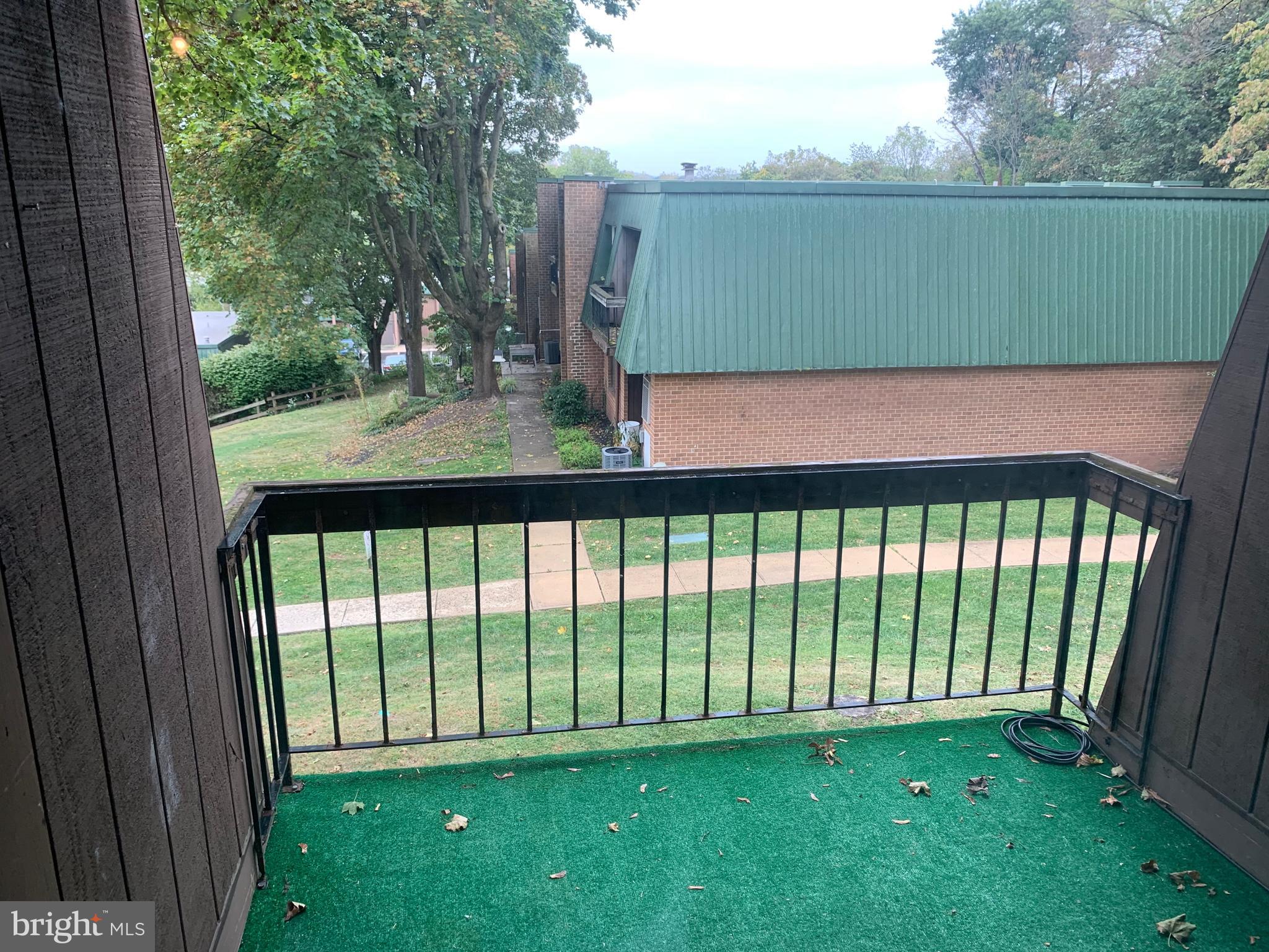 THE MEADOWS - Residential Lease