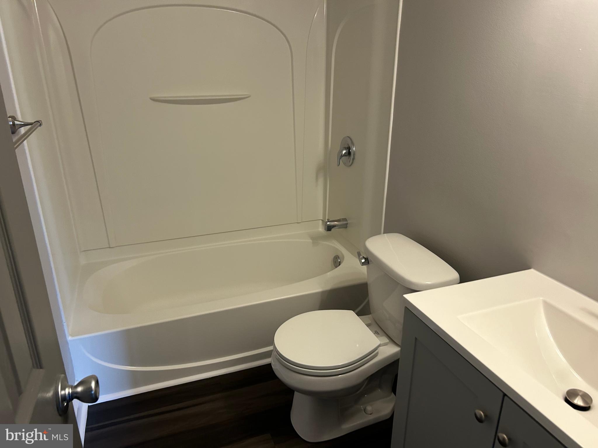 THE MEADOWS - Residential Lease