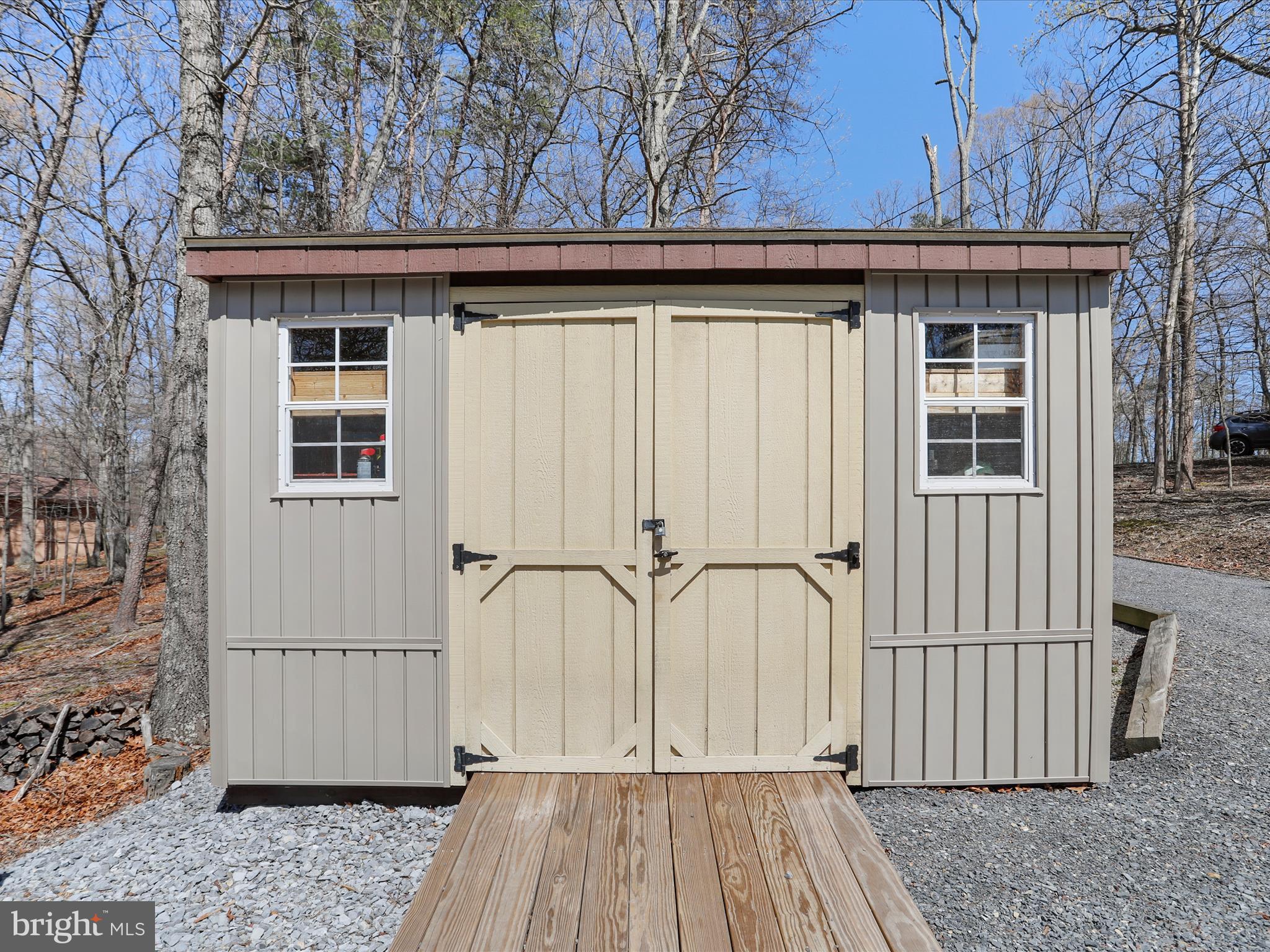 THE WOODS - Residential