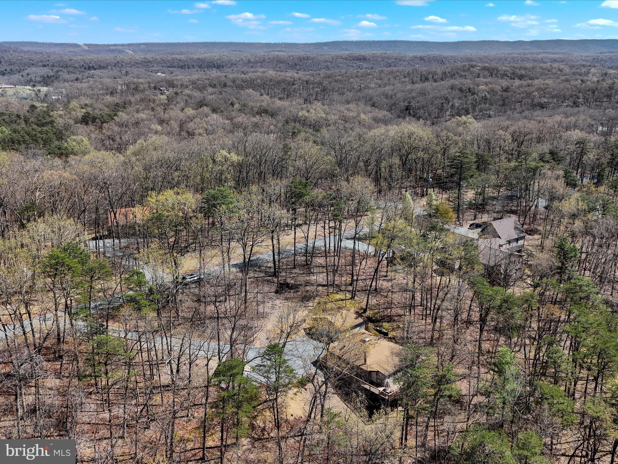 THE WOODS - Residential