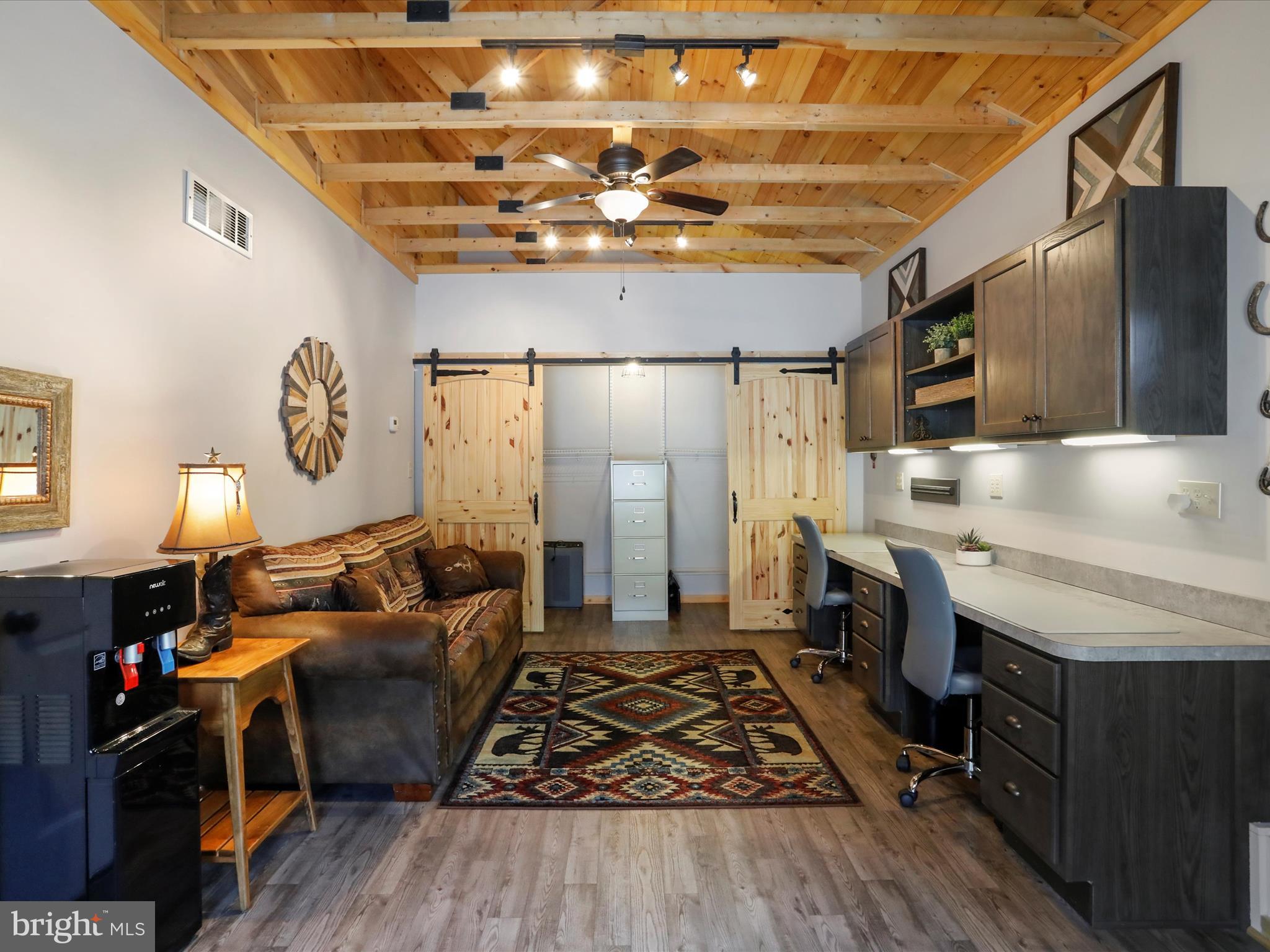 THE WOODS - Residential