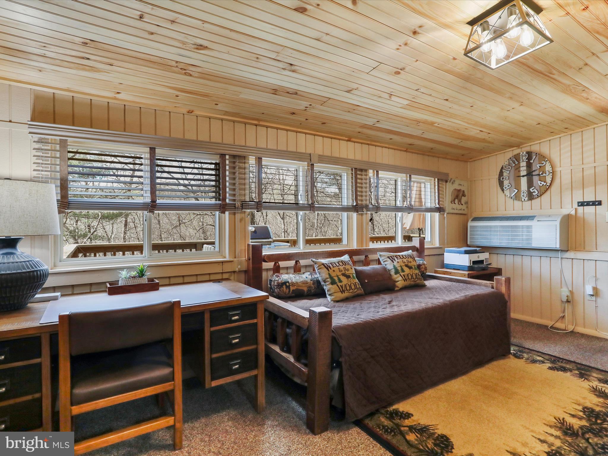 THE WOODS - Residential