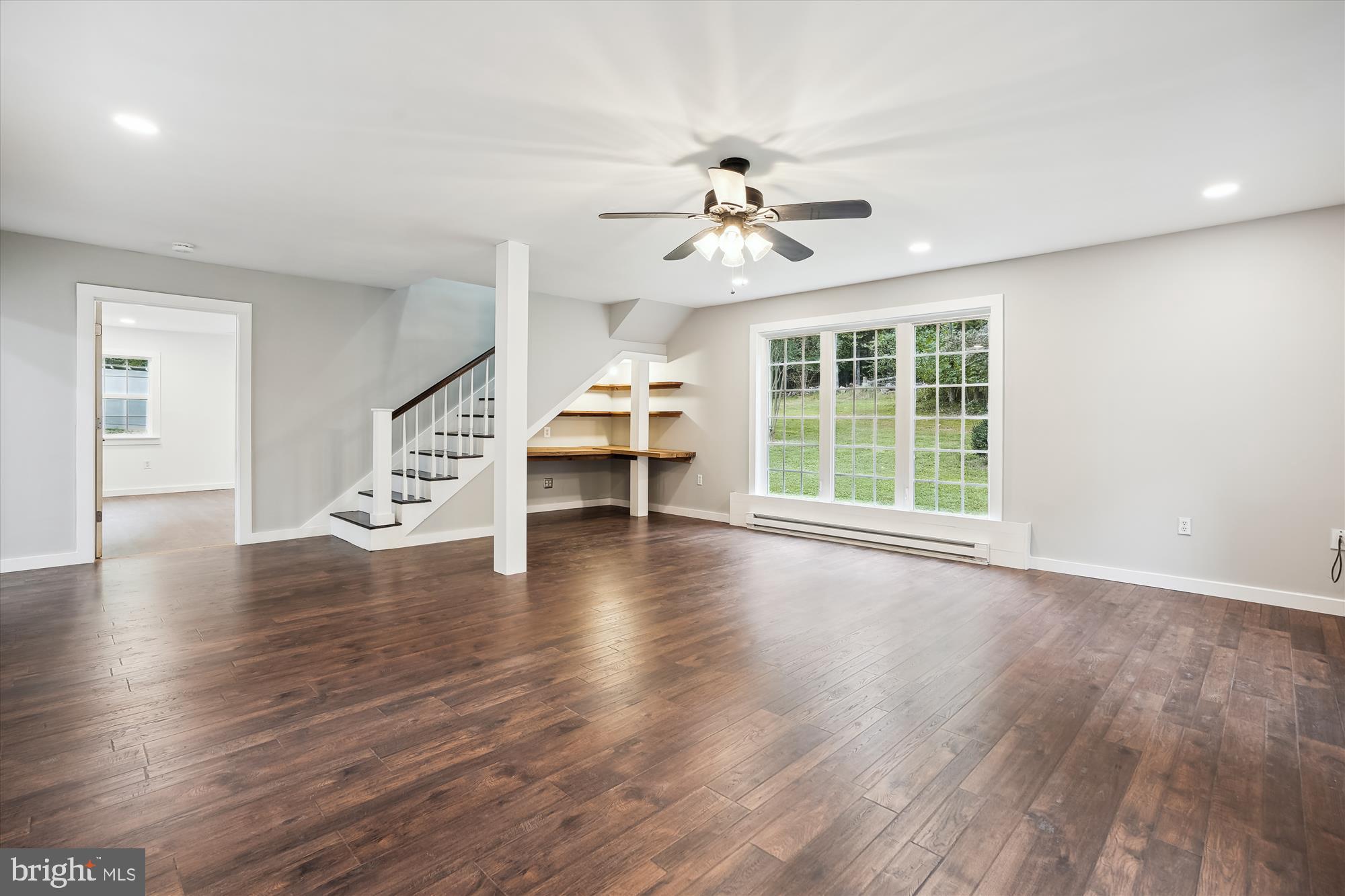 LAUREL MOUNTAIN - Residential