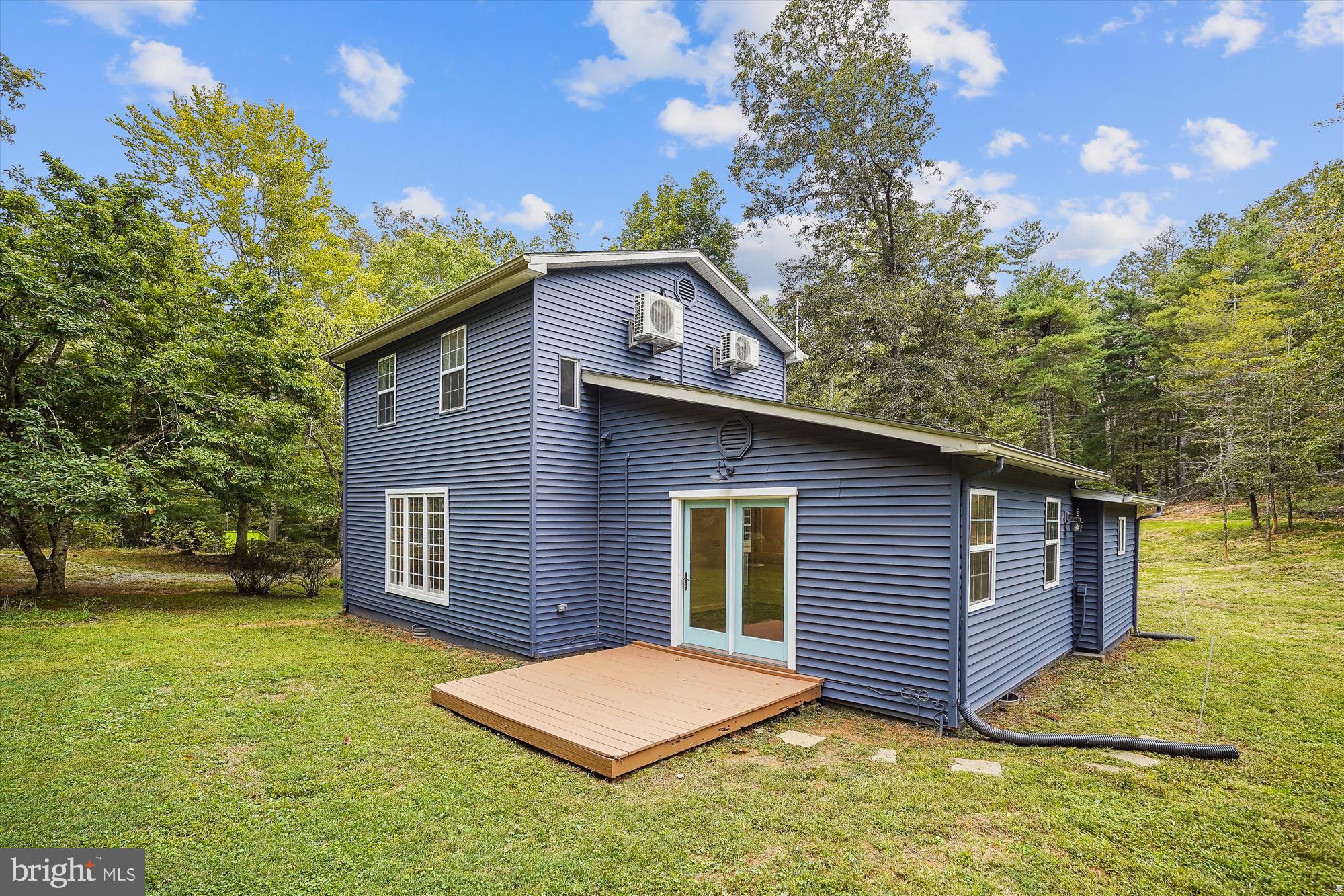 LAUREL MOUNTAIN - Residential