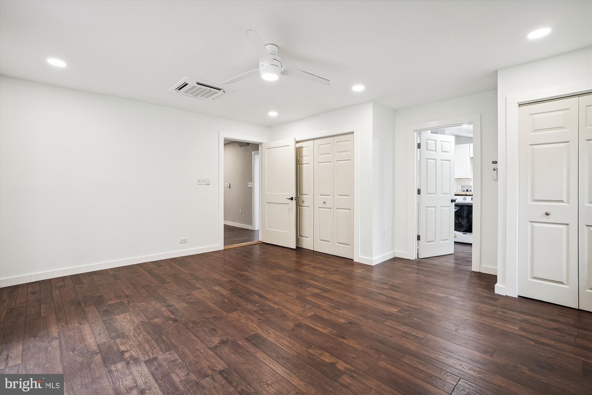 LAUREL MOUNTAIN - Residential