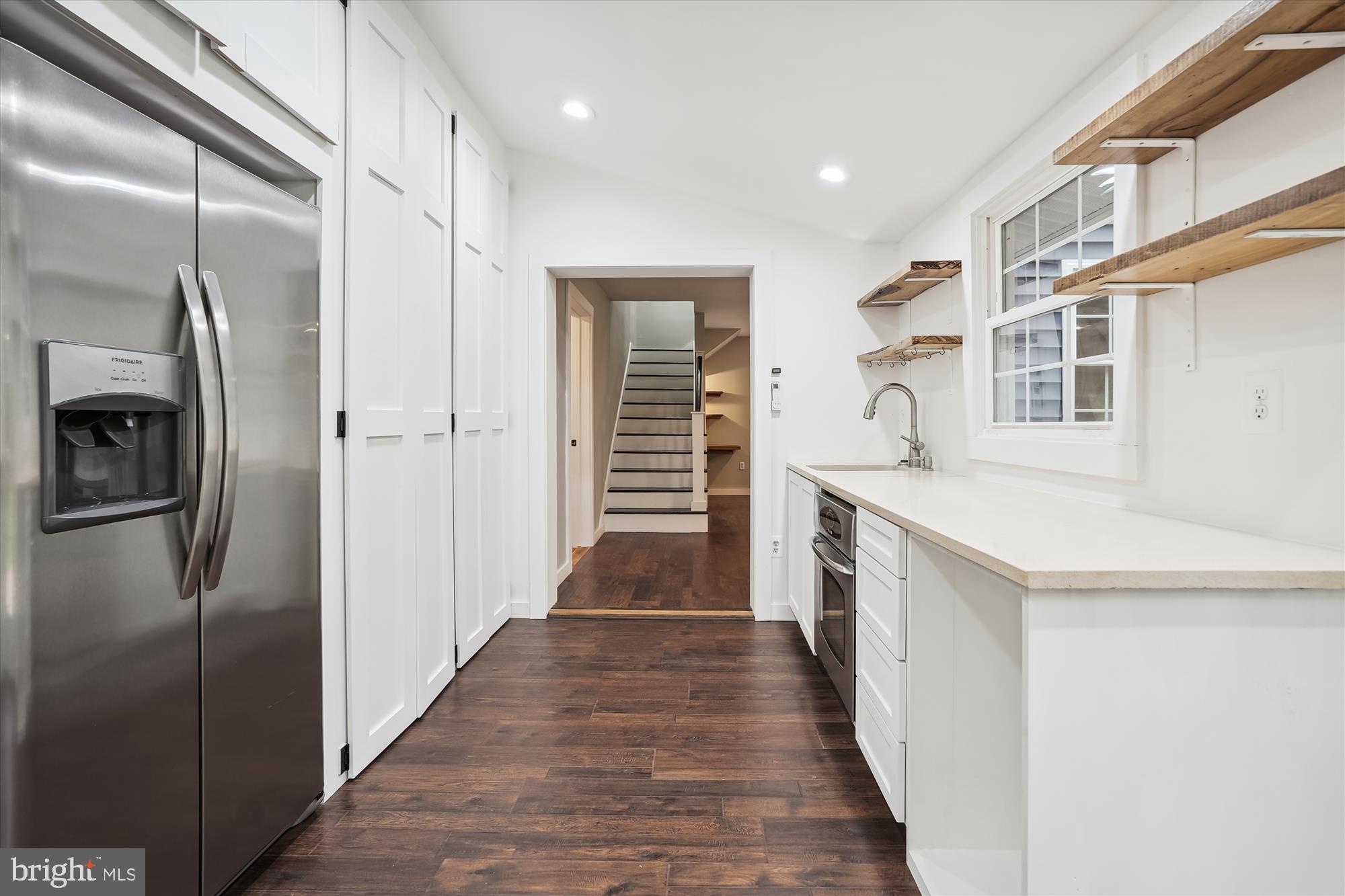 LAUREL MOUNTAIN - Residential