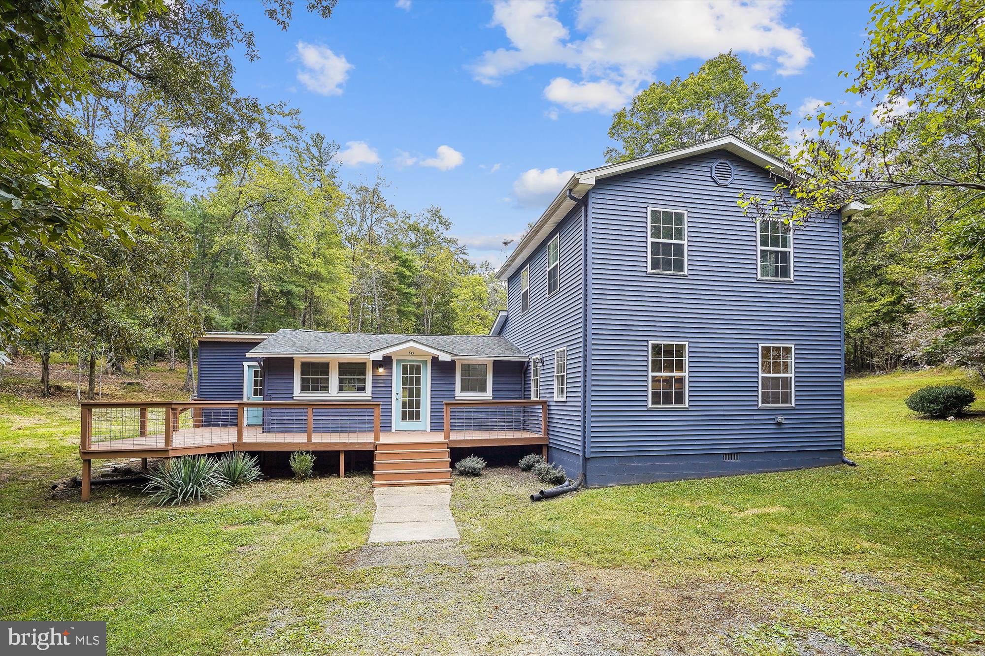 LAUREL MOUNTAIN - Residential
