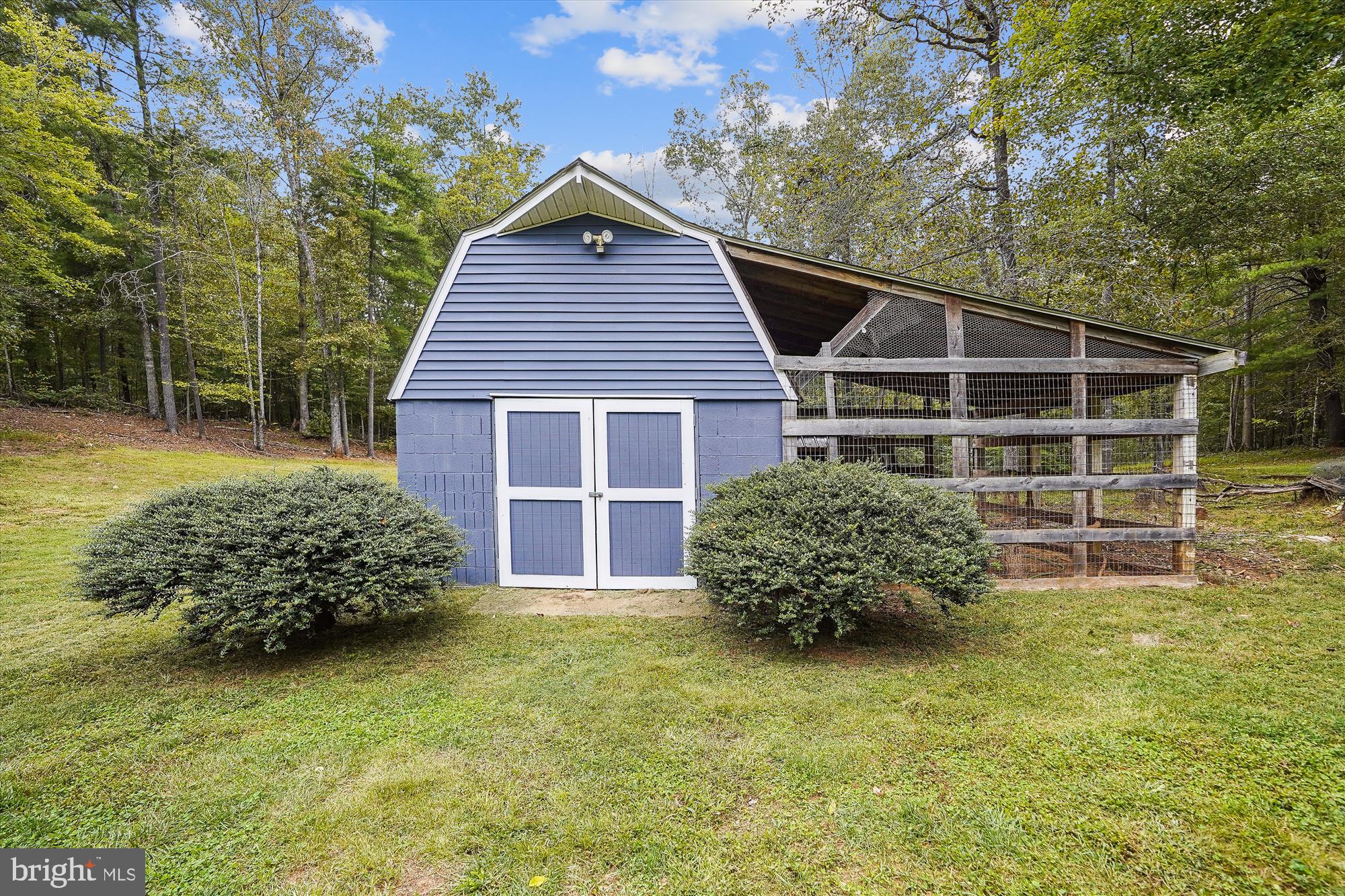 LAUREL MOUNTAIN - Residential
