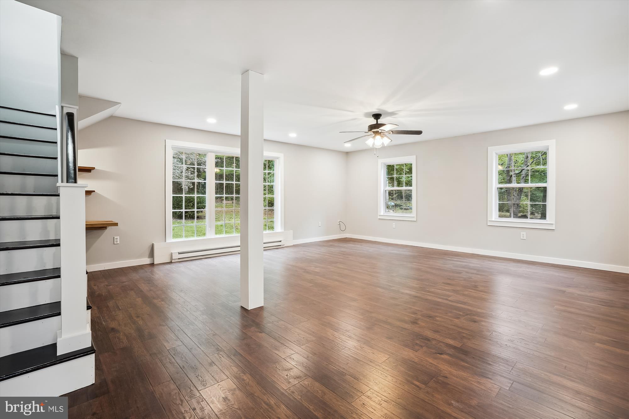 LAUREL MOUNTAIN - Residential