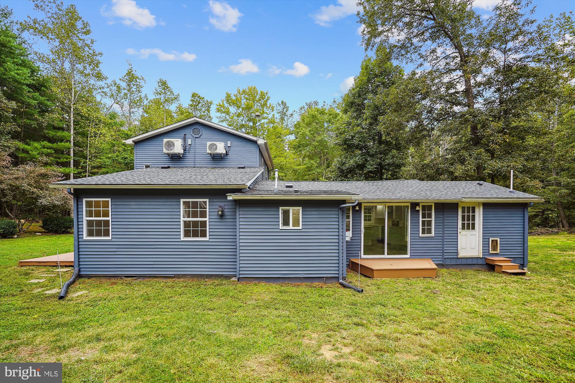 LAUREL MOUNTAIN - Residential