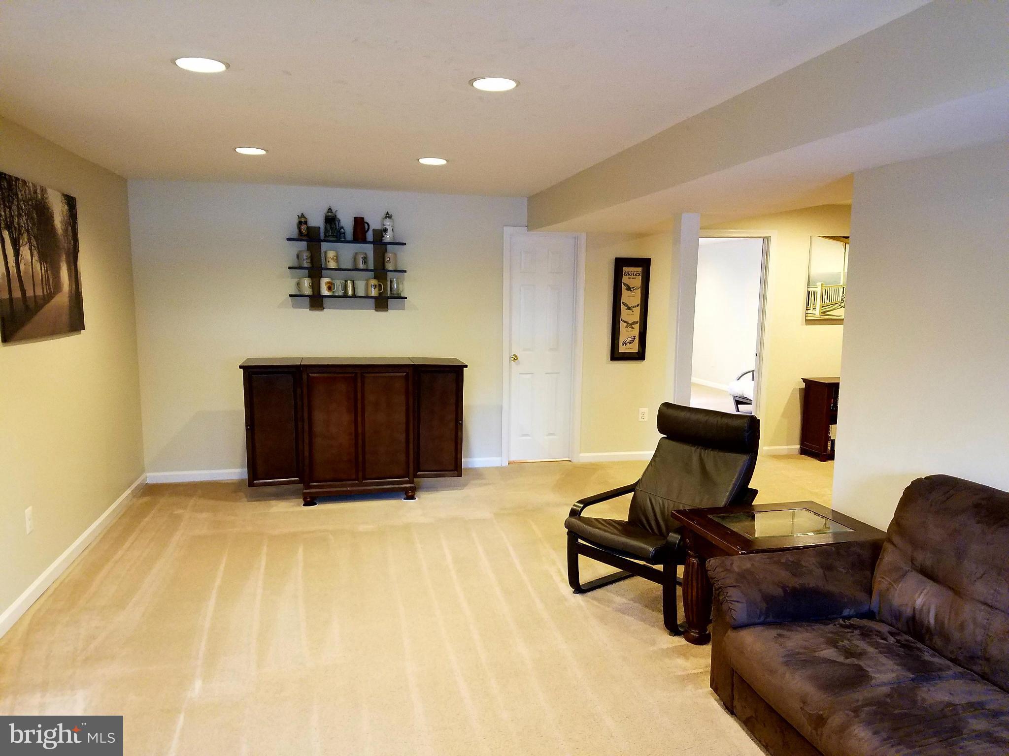 NOTTINGHAM VILLAGE - Residential