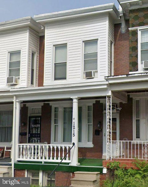 Townhouse For Sale - 1215 Oakhurst Place<br/> BALTIMORE, MD 21216