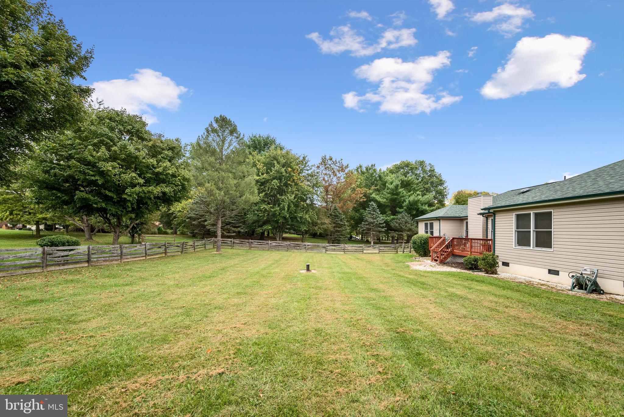 OAK TREE EAST - Residential