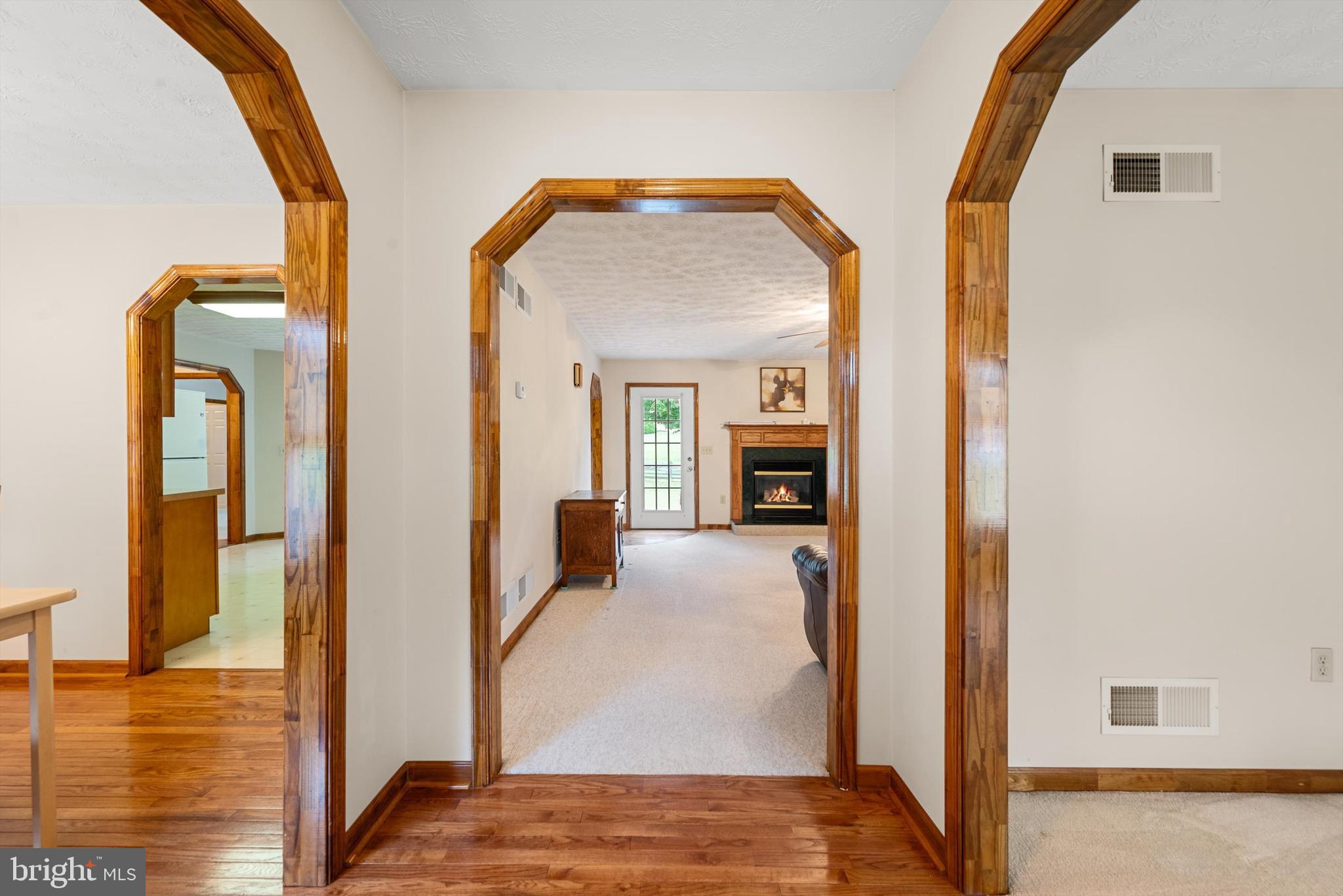 OAK TREE EAST - Residential