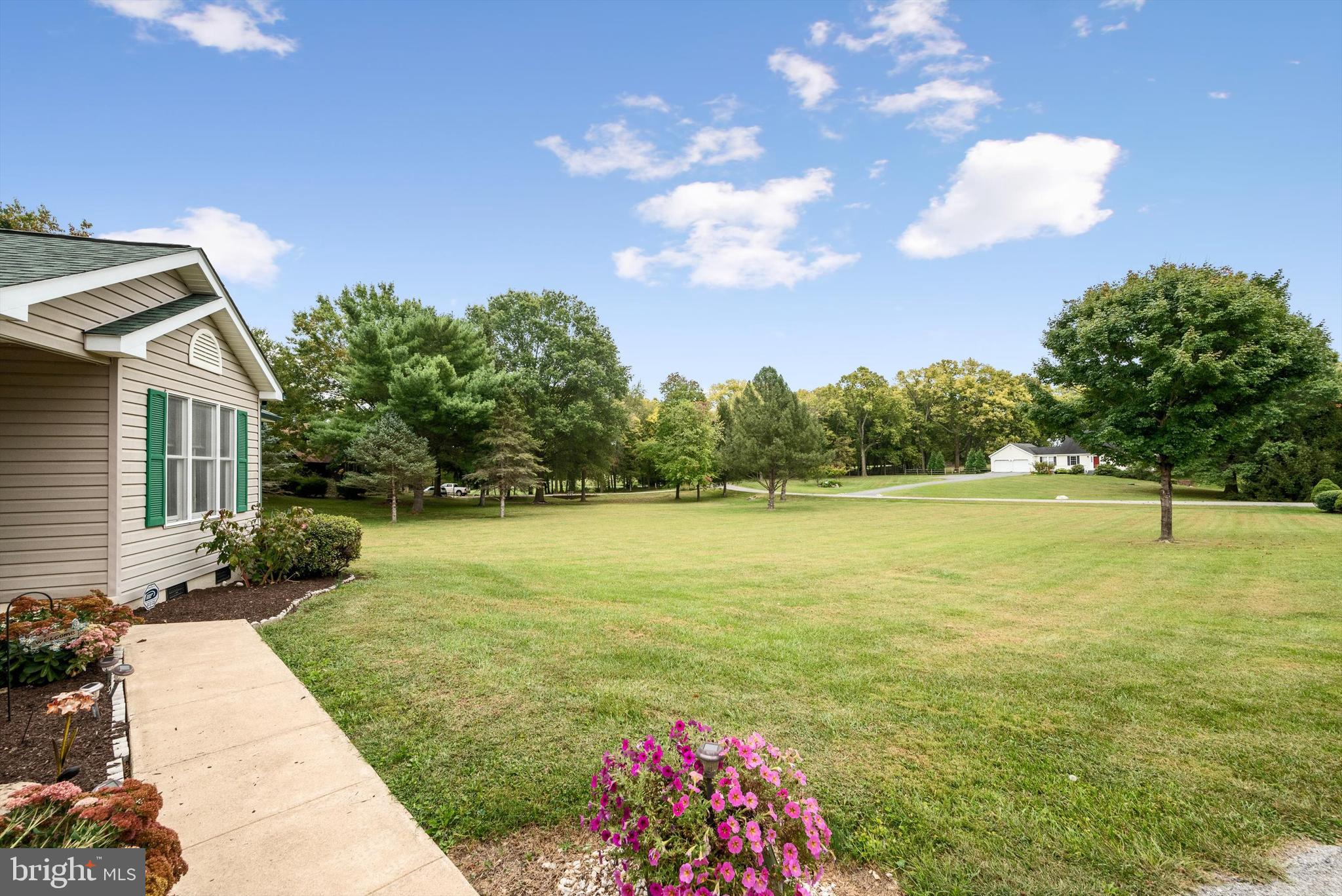 OAK TREE EAST - Residential