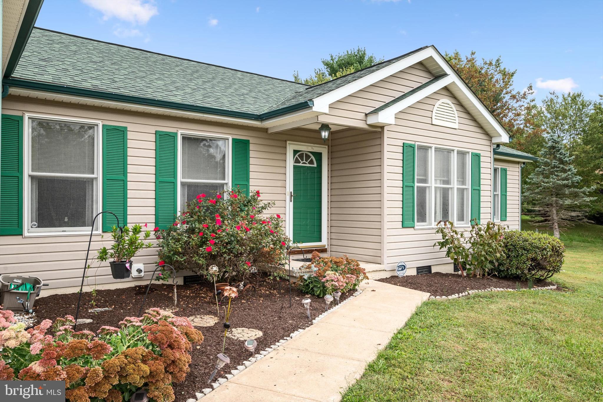 OAK TREE EAST - Residential