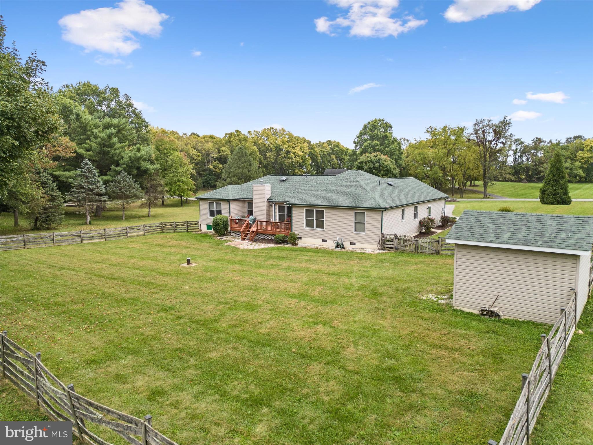 OAK TREE EAST - Residential