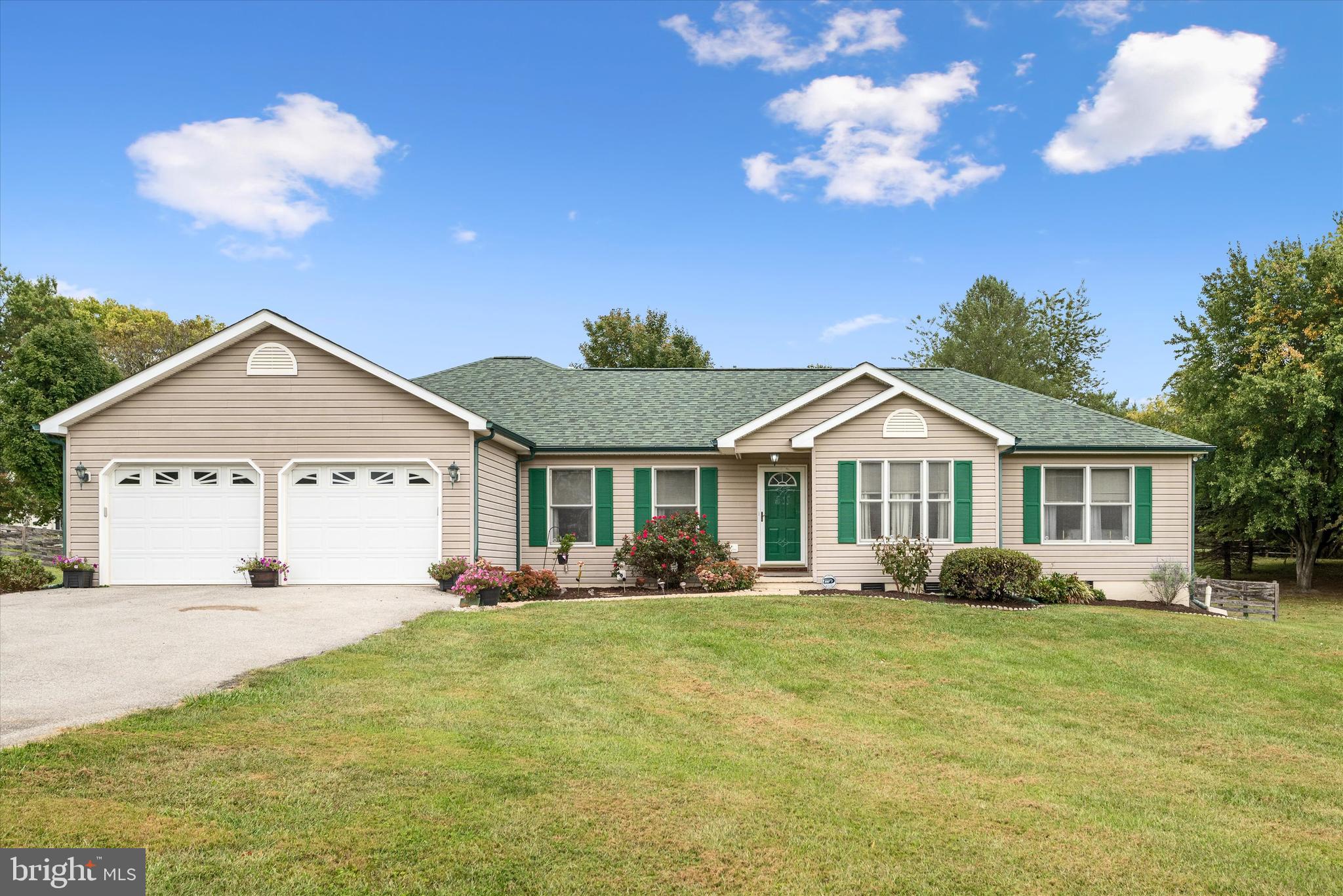 OAK TREE EAST - Residential