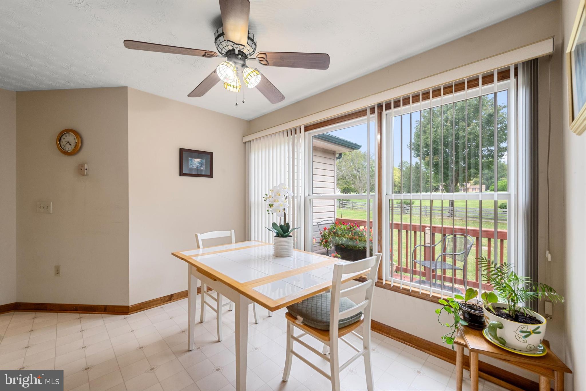 OAK TREE EAST - Residential