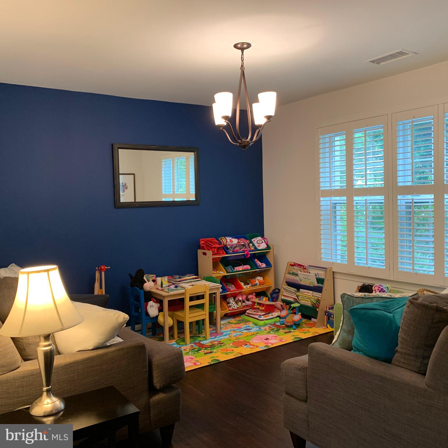 WOODWALK - Residential Lease