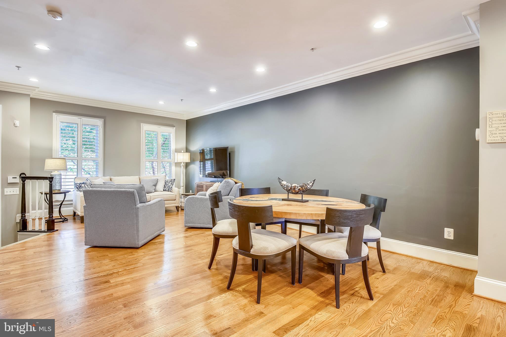 CHATHAM SQUARE - Residential