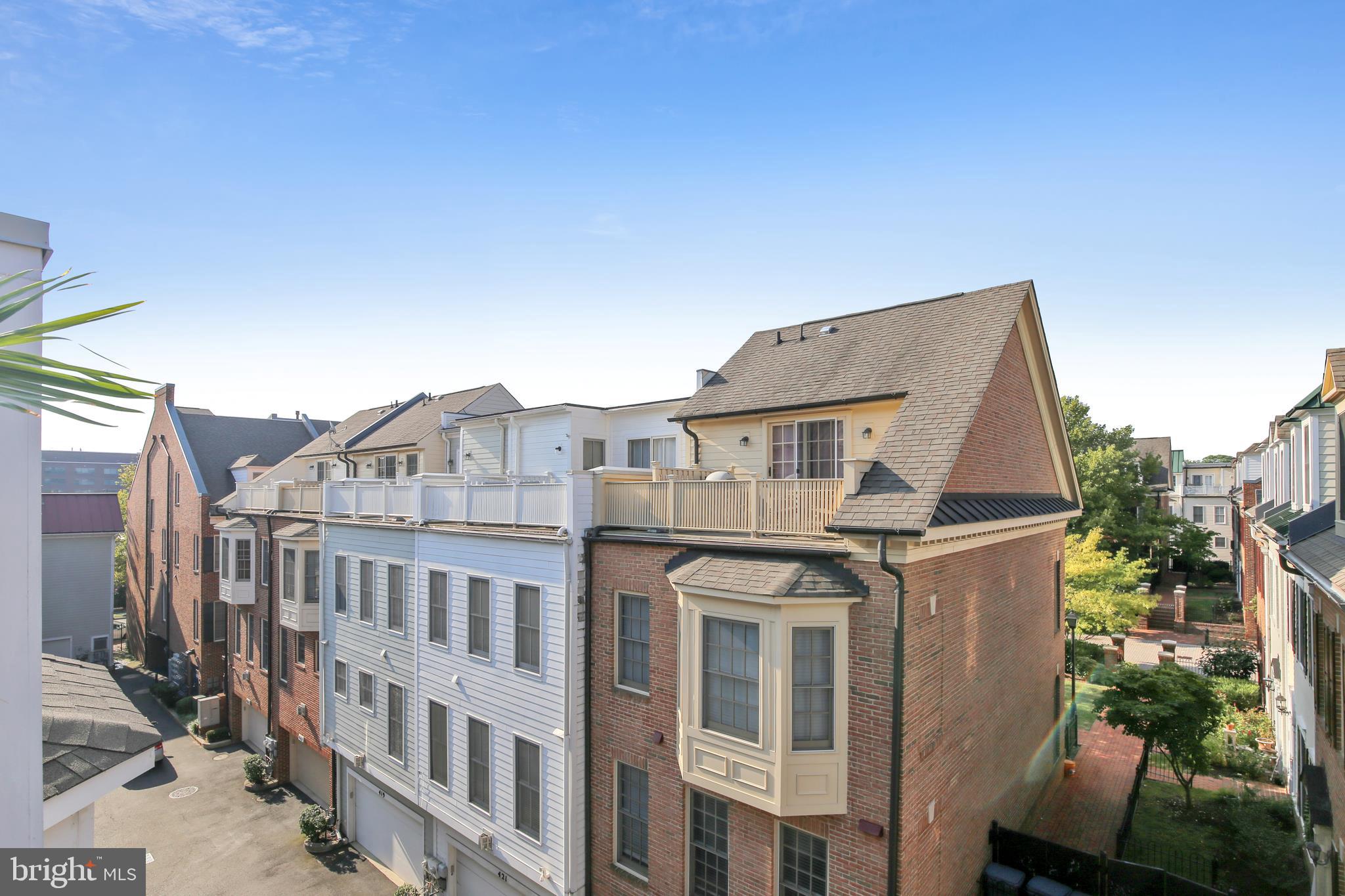 CHATHAM SQUARE - Residential