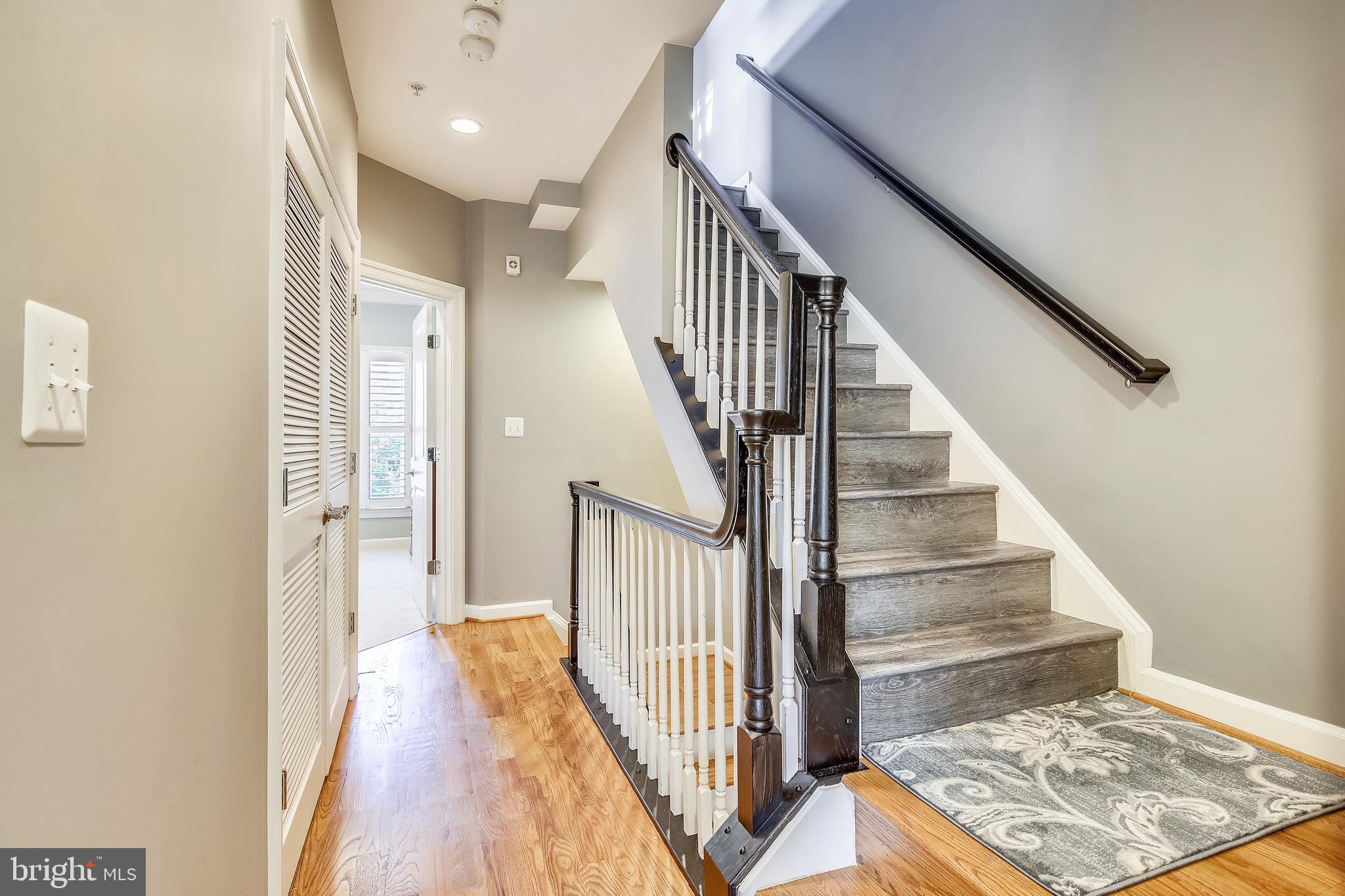 CHATHAM SQUARE - Residential