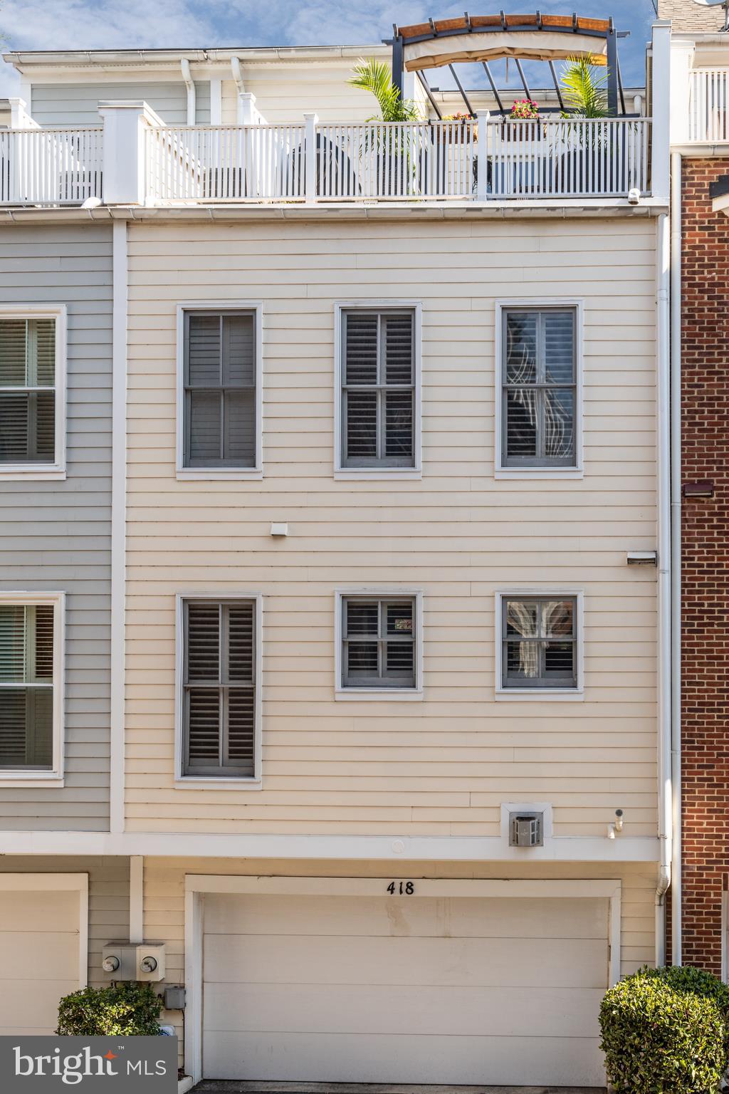 CHATHAM SQUARE - Residential