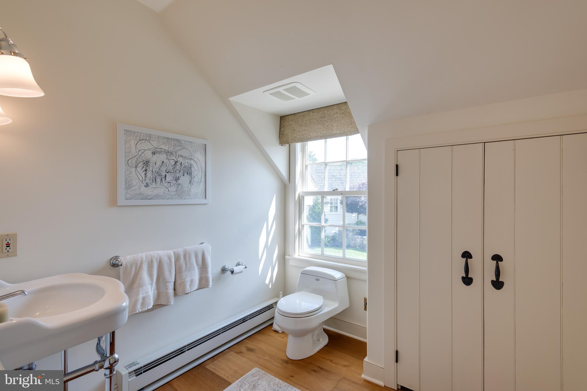 CHESHIRE HUNT - Residential