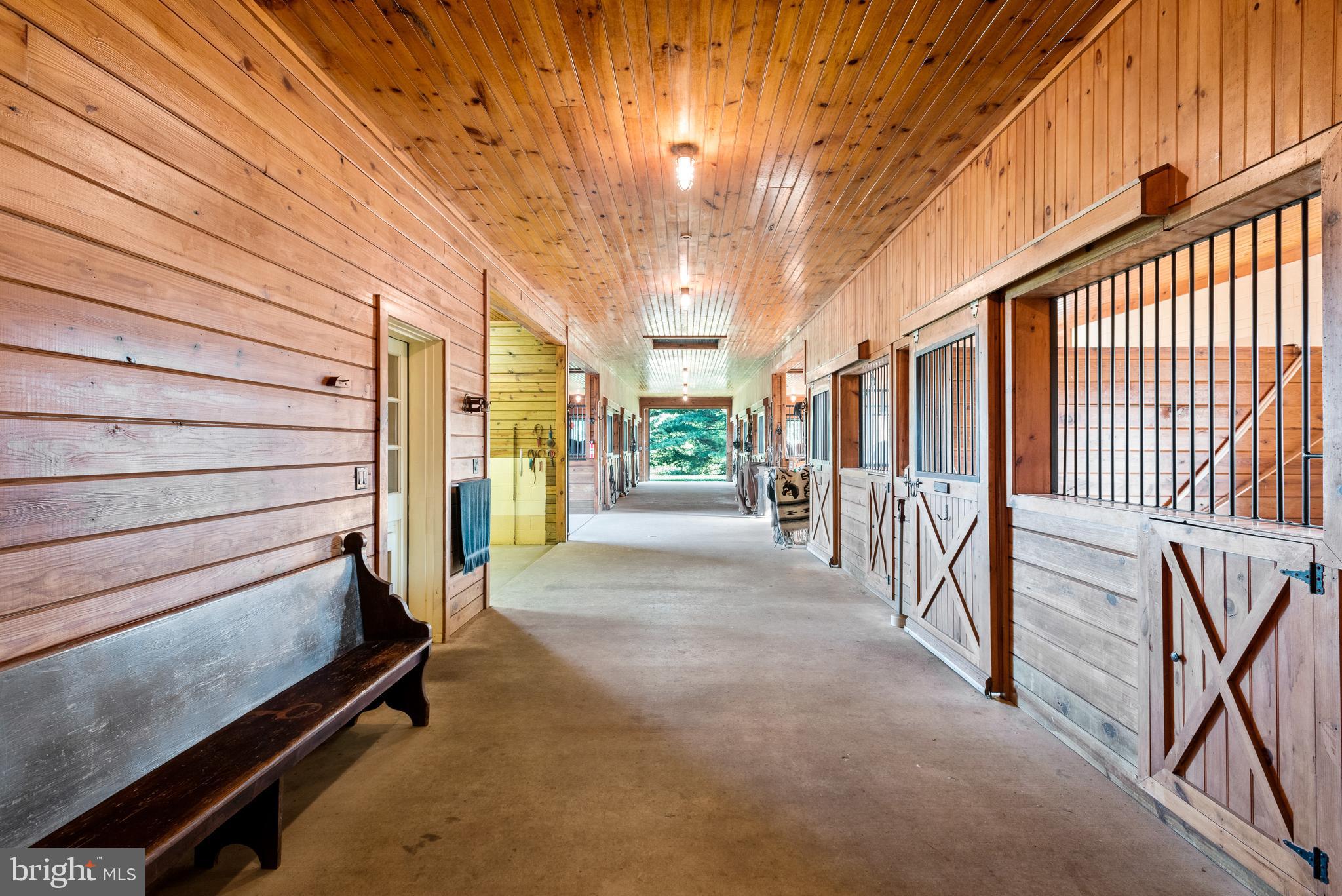 CHESHIRE HUNT - Residential