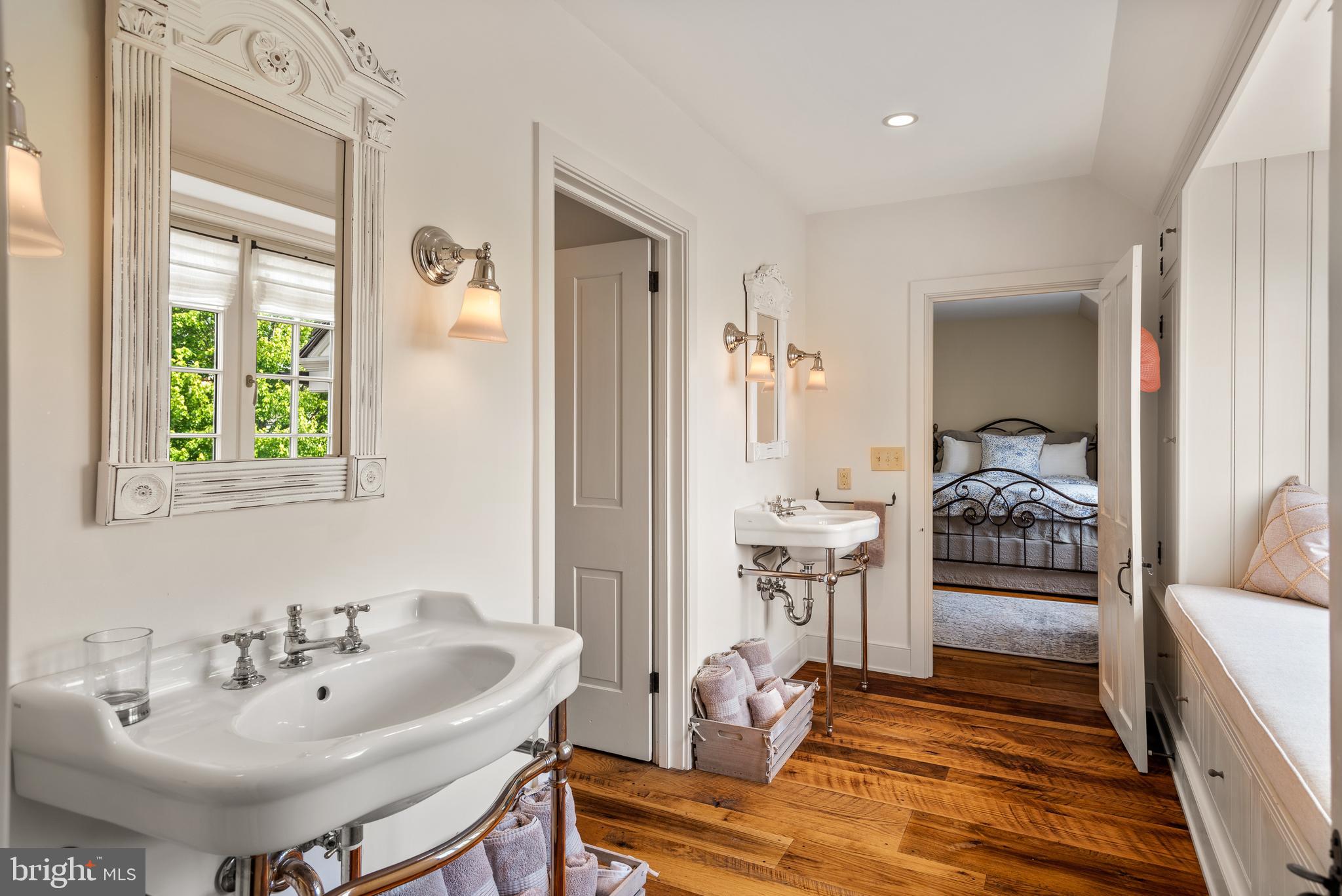 CHESHIRE HUNT - Residential