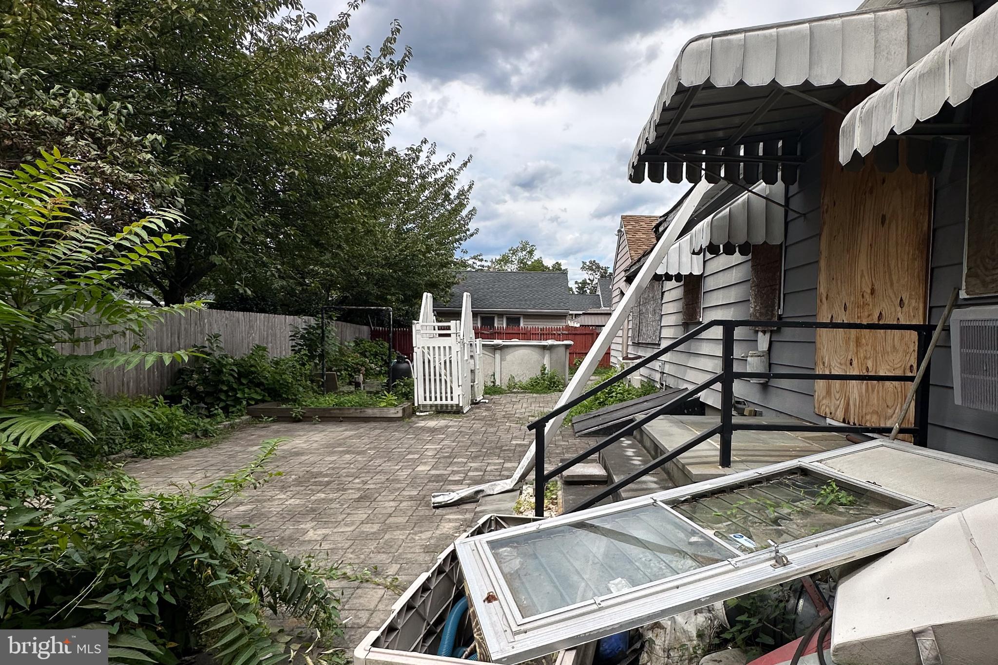 2522 WHITEHORSE MERCERVILLE