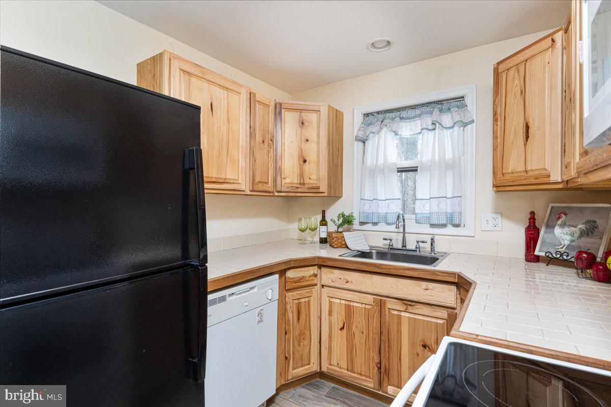 SLEEPY CREEK MT RETREAT - Residential