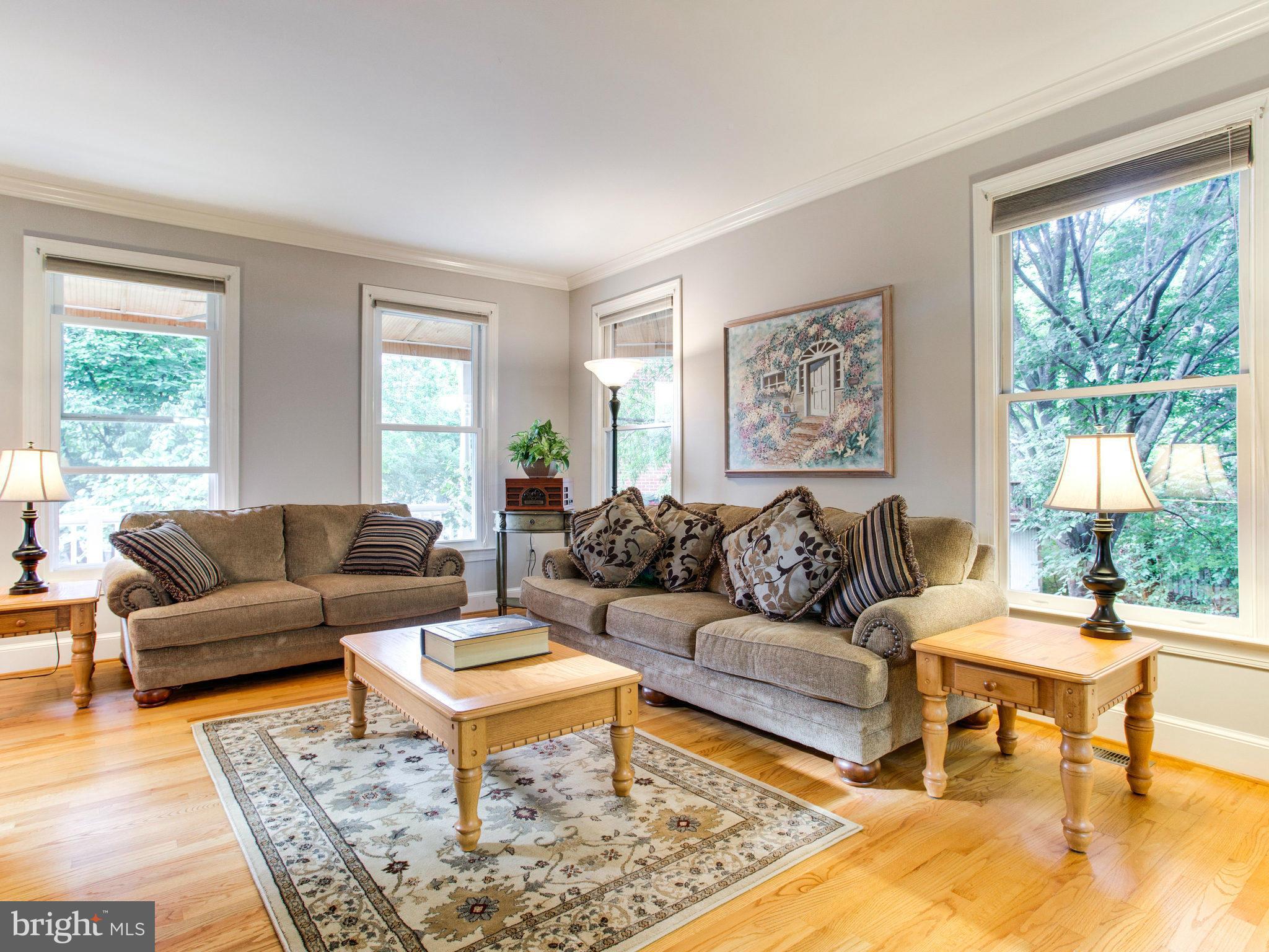 VIRGINIA CHASE - Residential