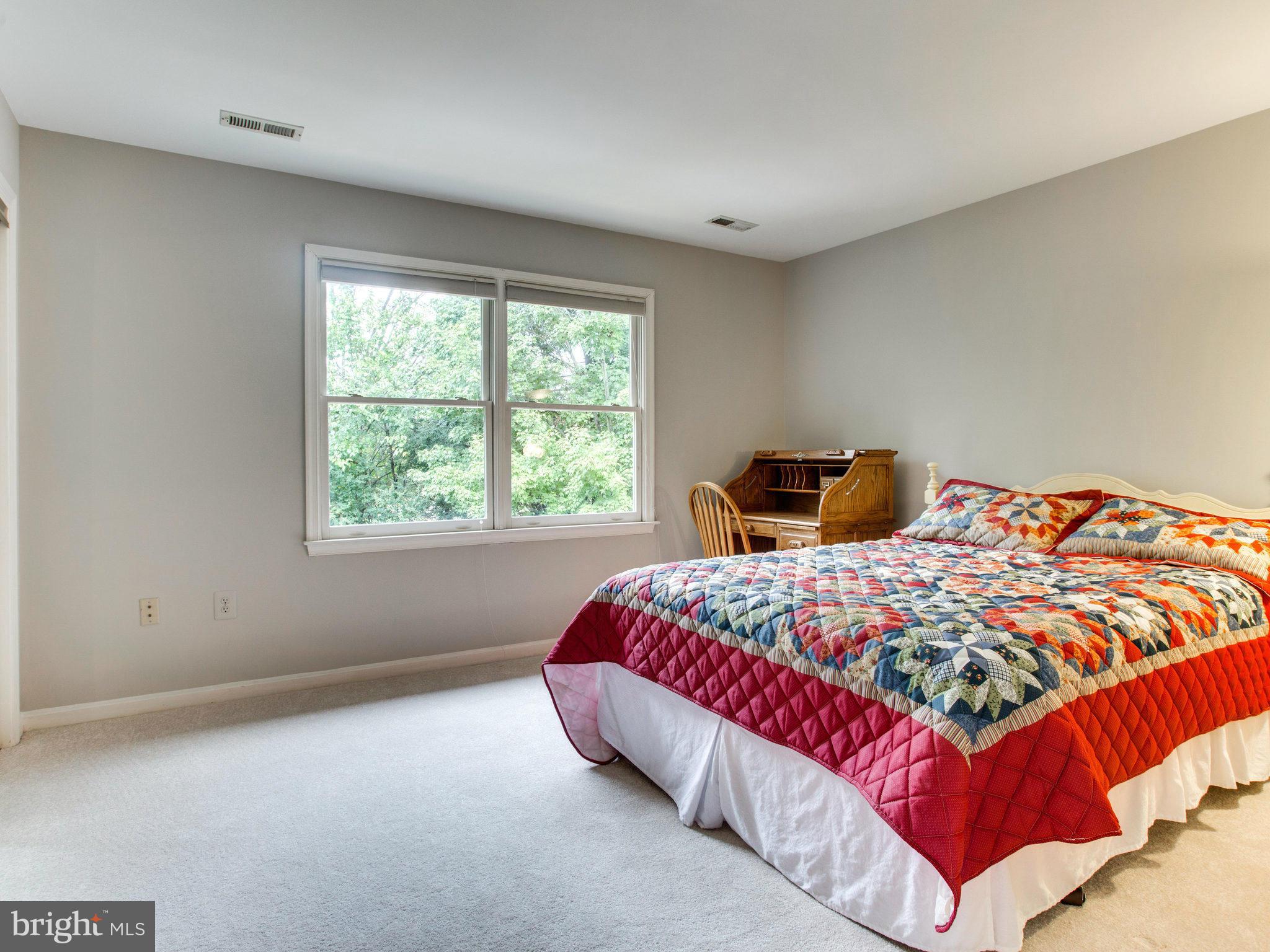 VIRGINIA CHASE - Residential