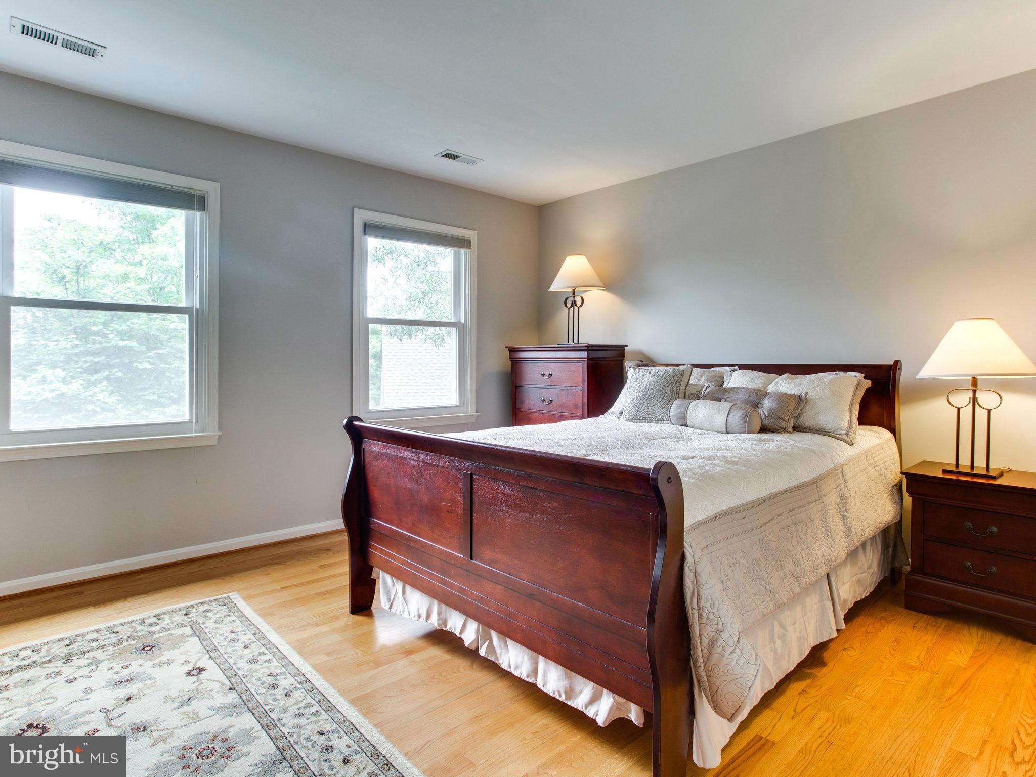 VIRGINIA CHASE - Residential