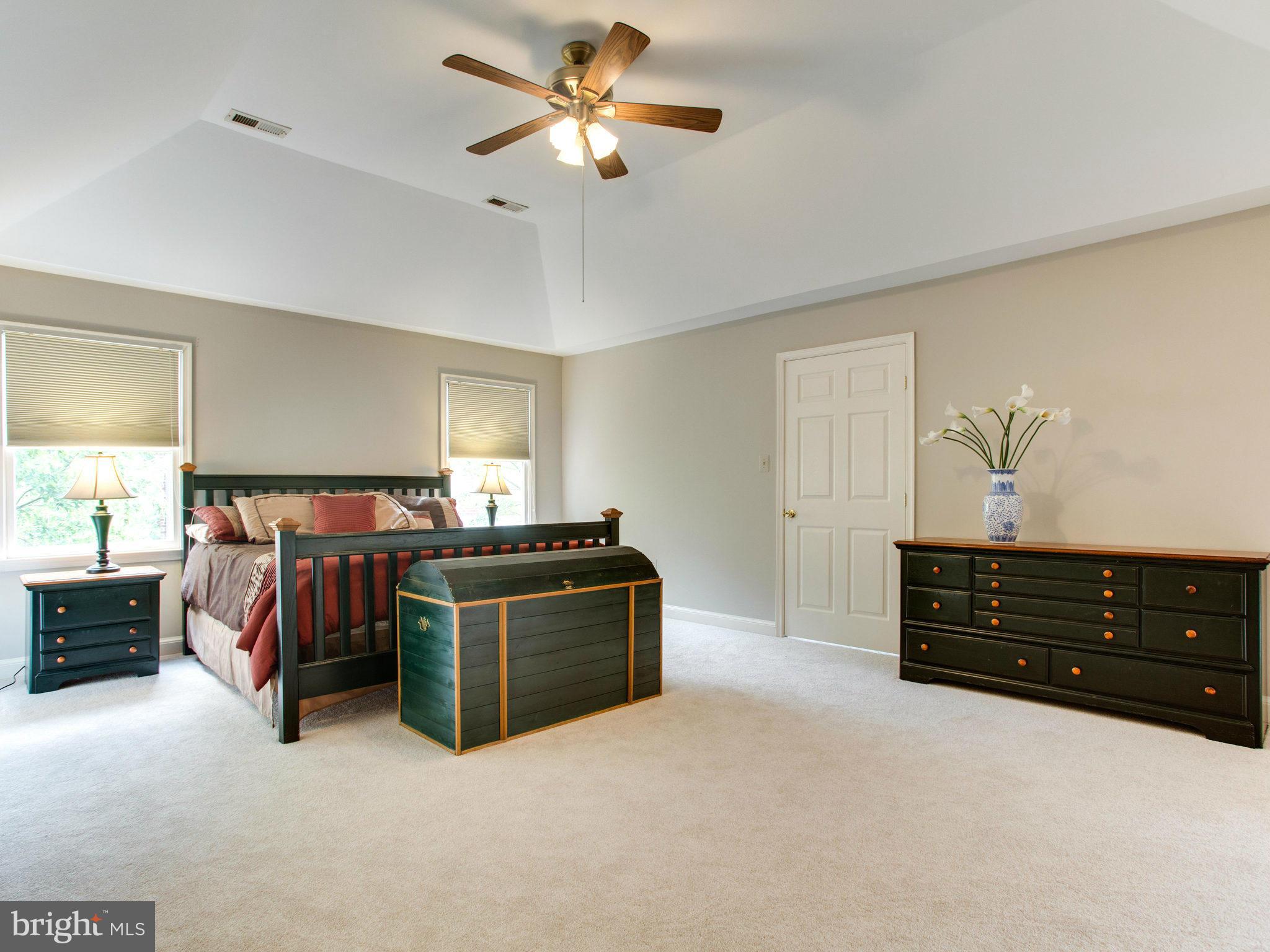 VIRGINIA CHASE - Residential