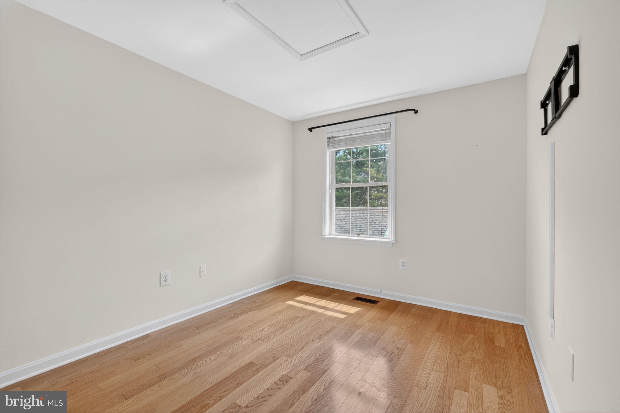 WORMANS MILL - Residential