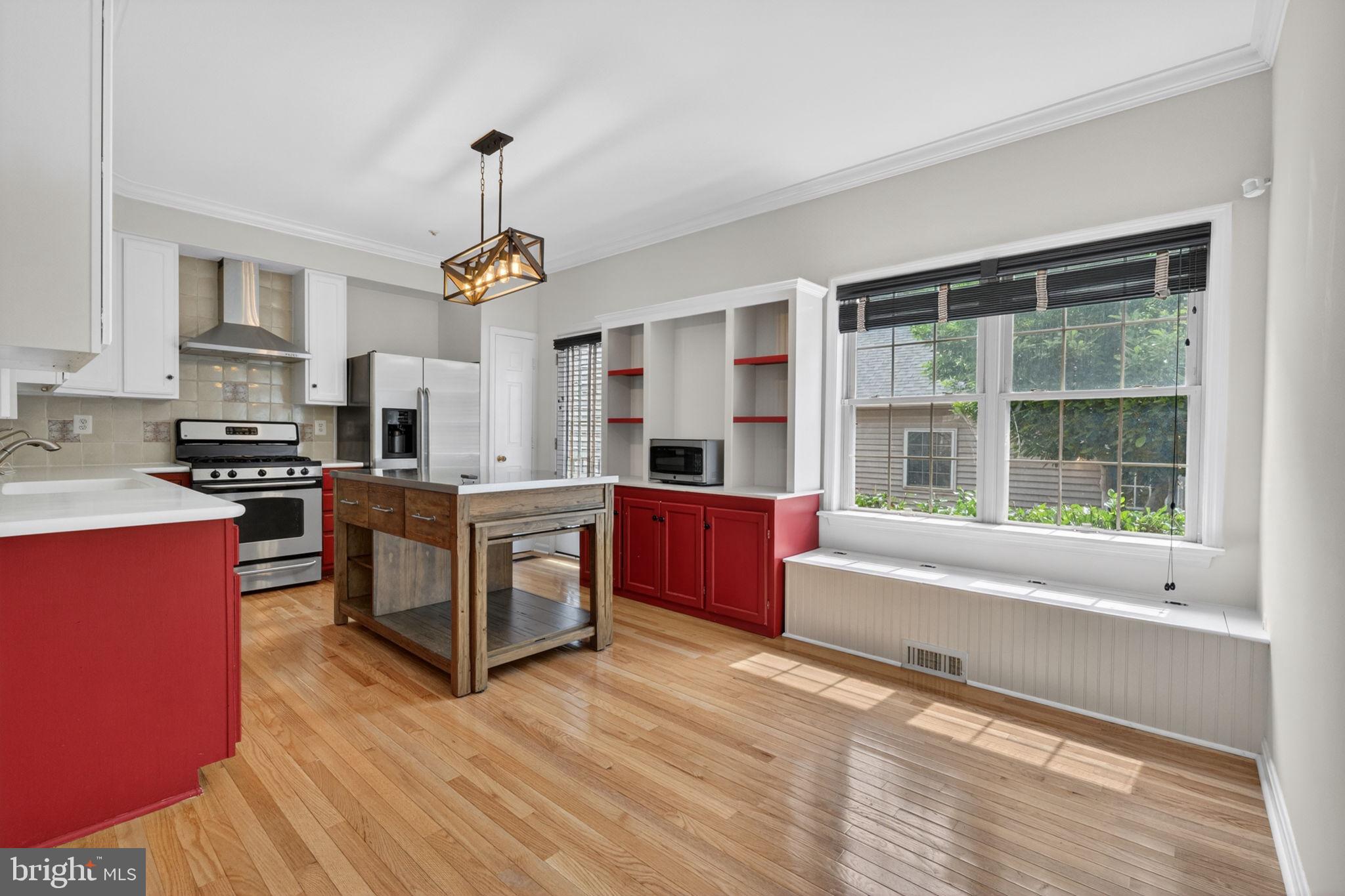 WORMANS MILL - Residential