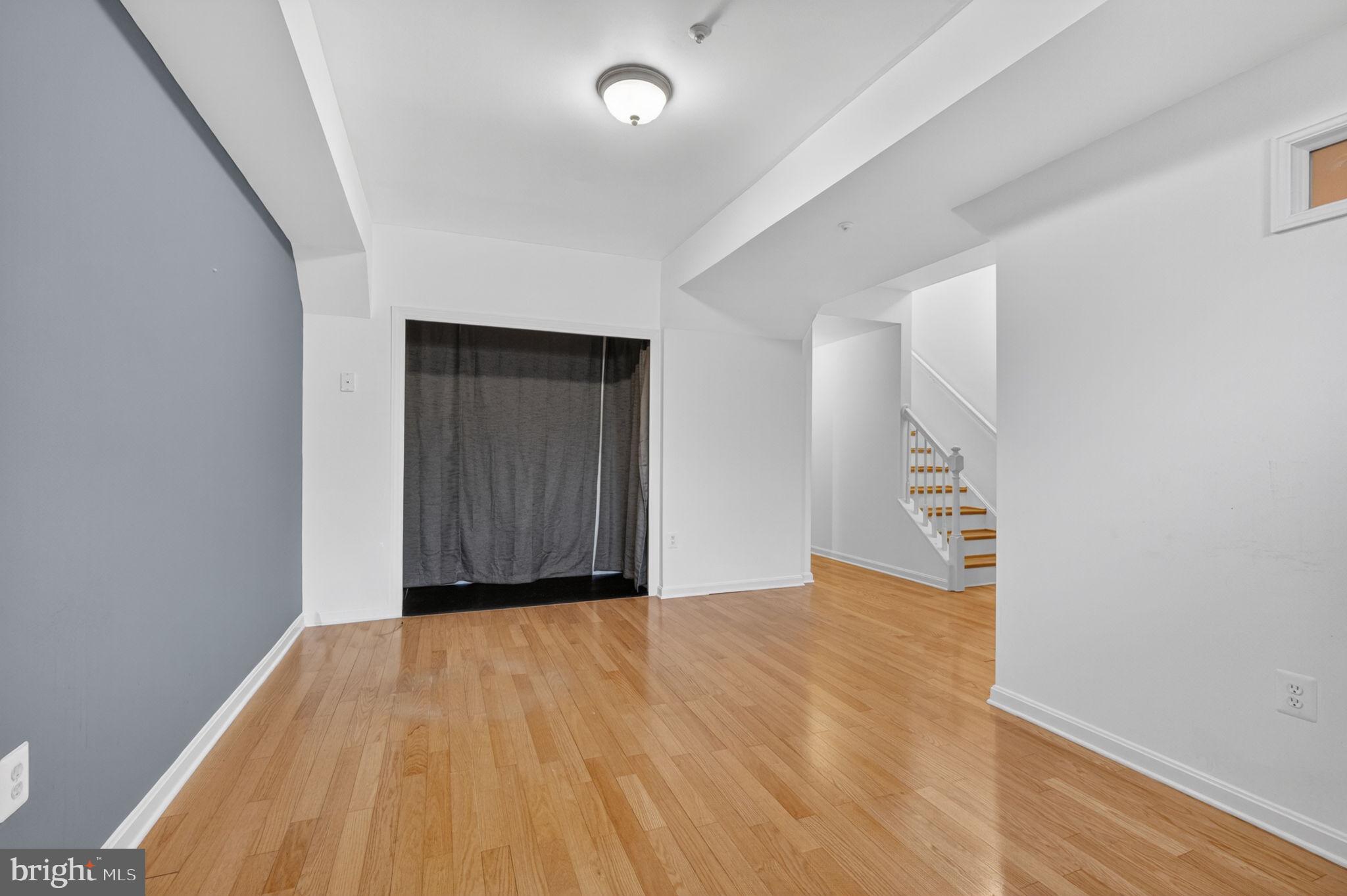 WORMANS MILL - Residential
