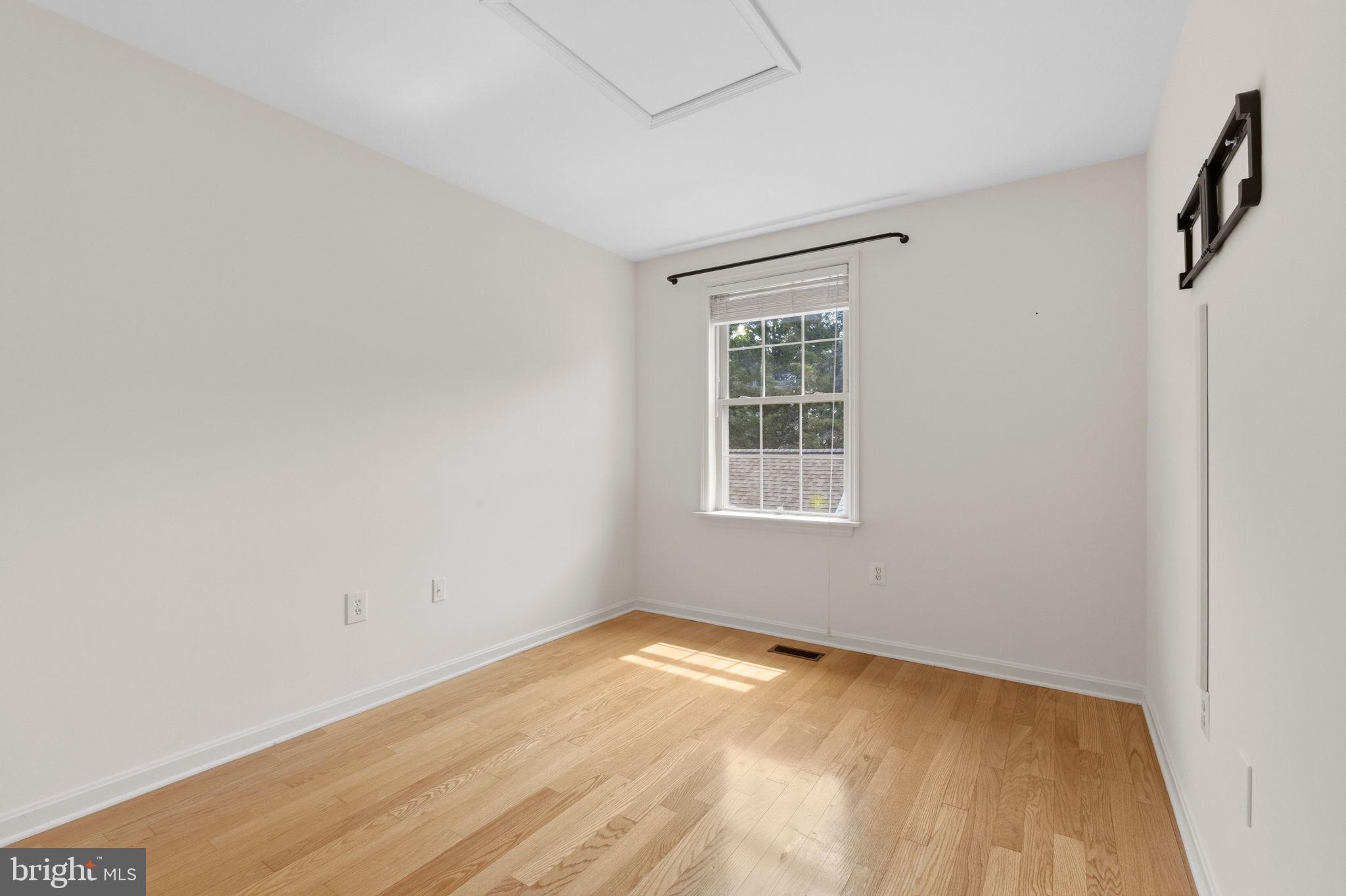 WORMANS MILL - Residential