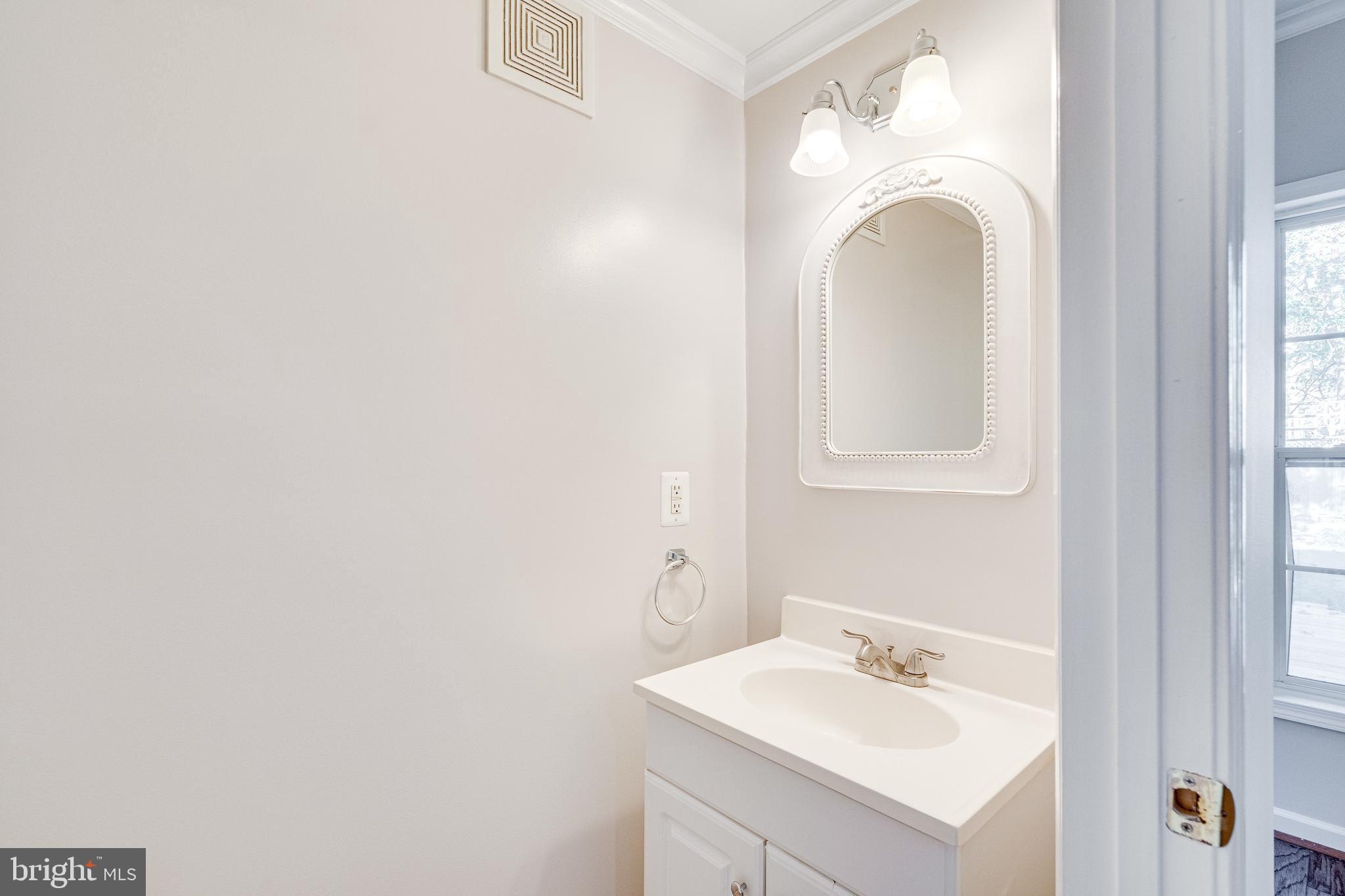 DEL RAY - Residential Lease