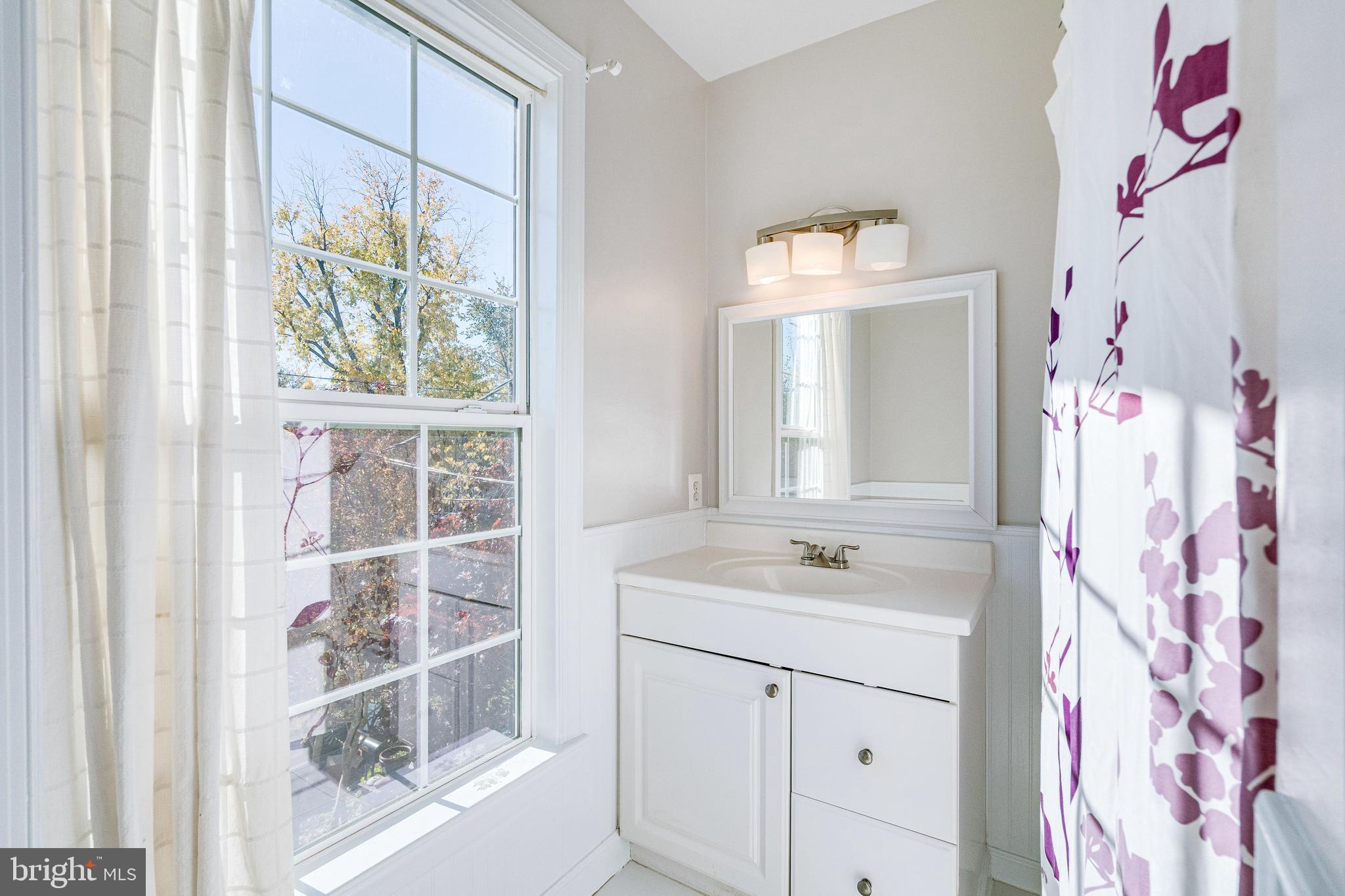 DEL RAY - Residential Lease