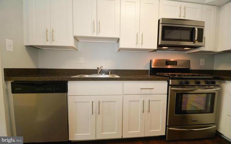 ARLINGTON HEIGHTS - Residential Lease