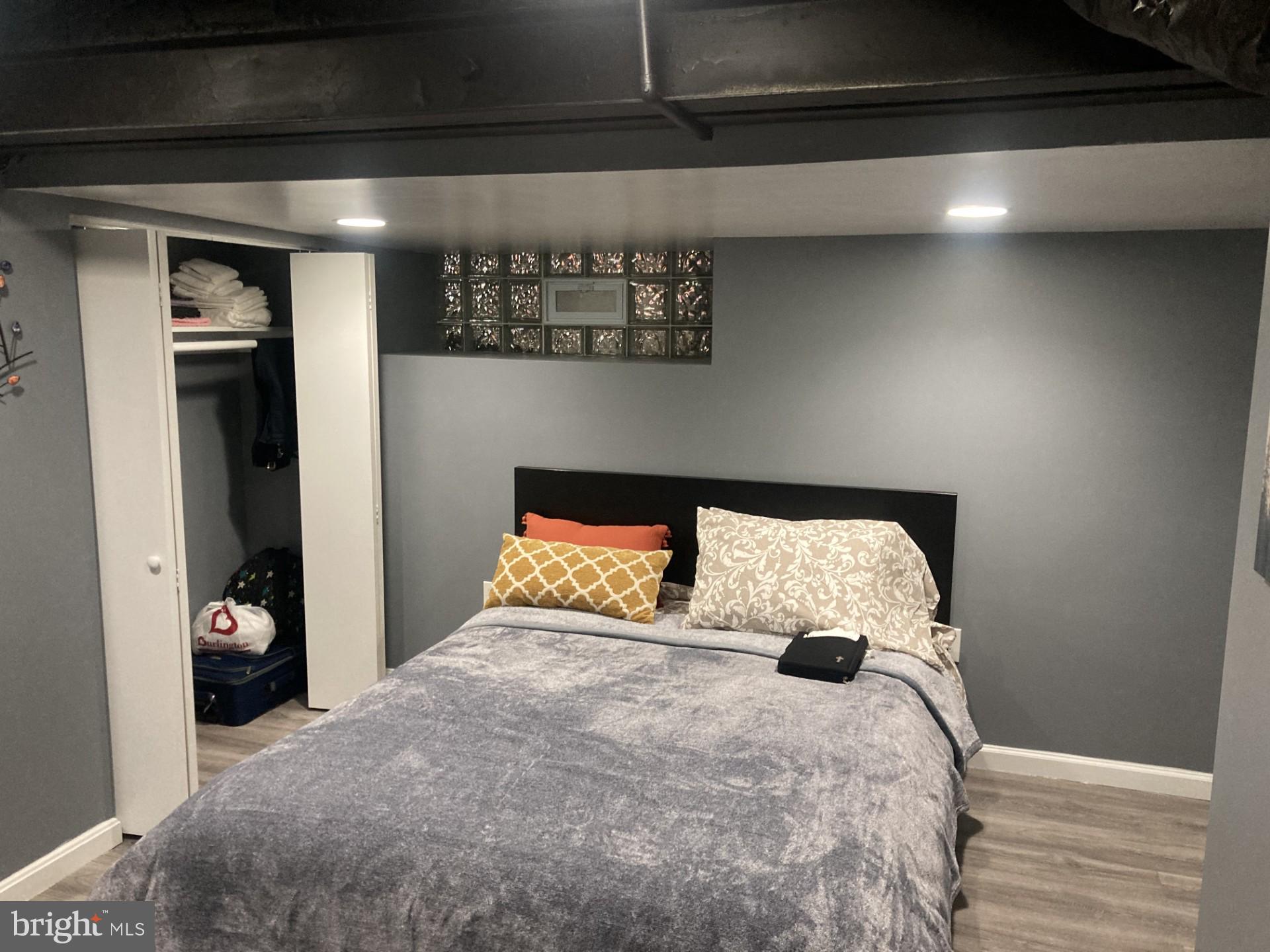 WAVERLY - Residential